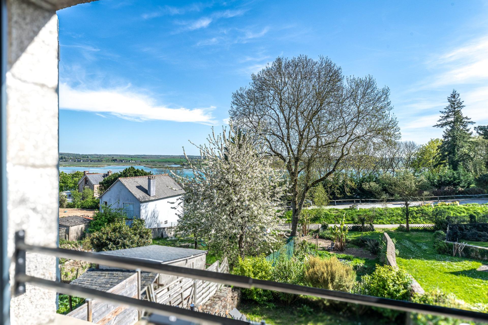 Miniature photo - 10 / 15