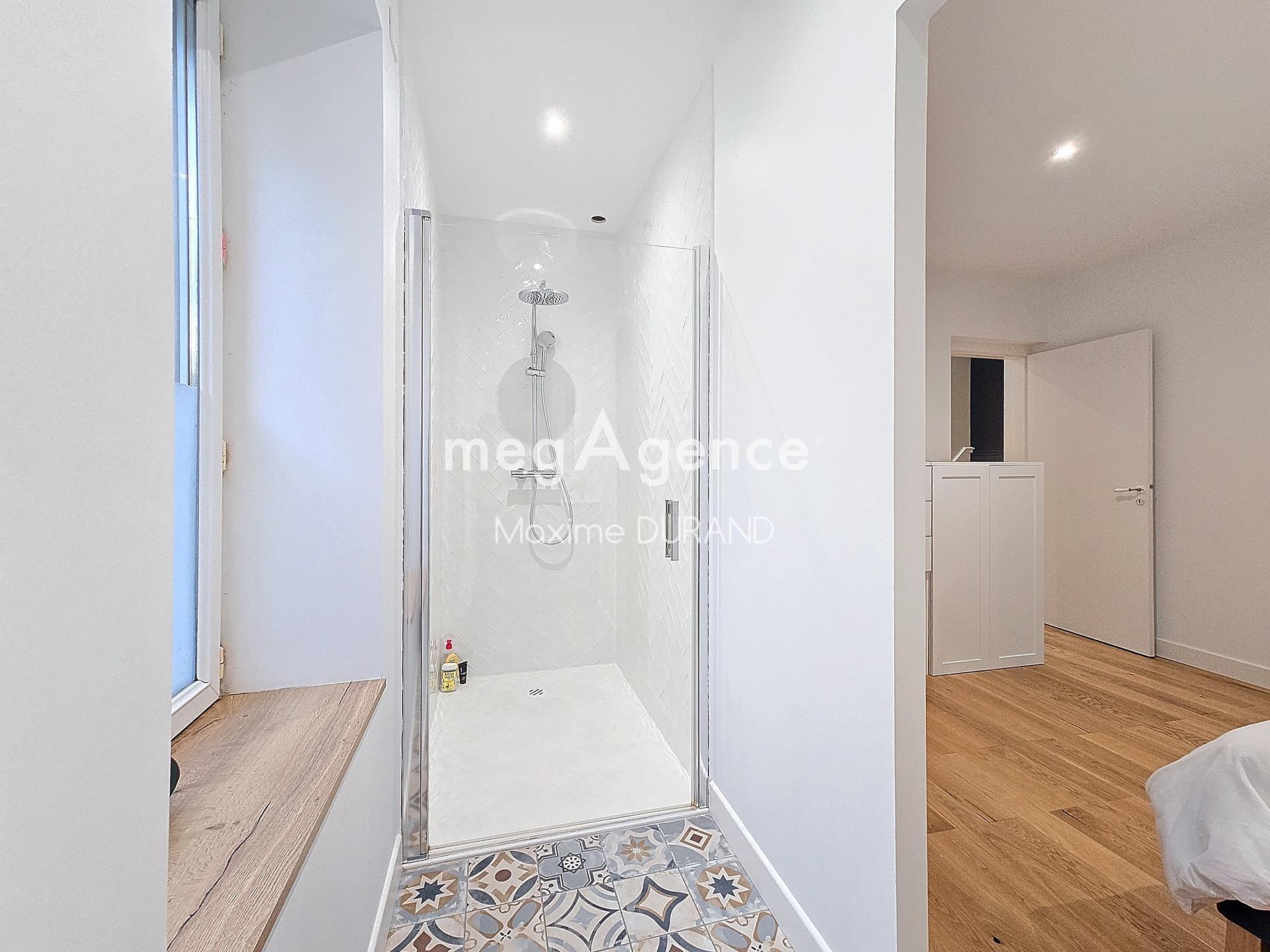 Miniature photo - 17 / 20