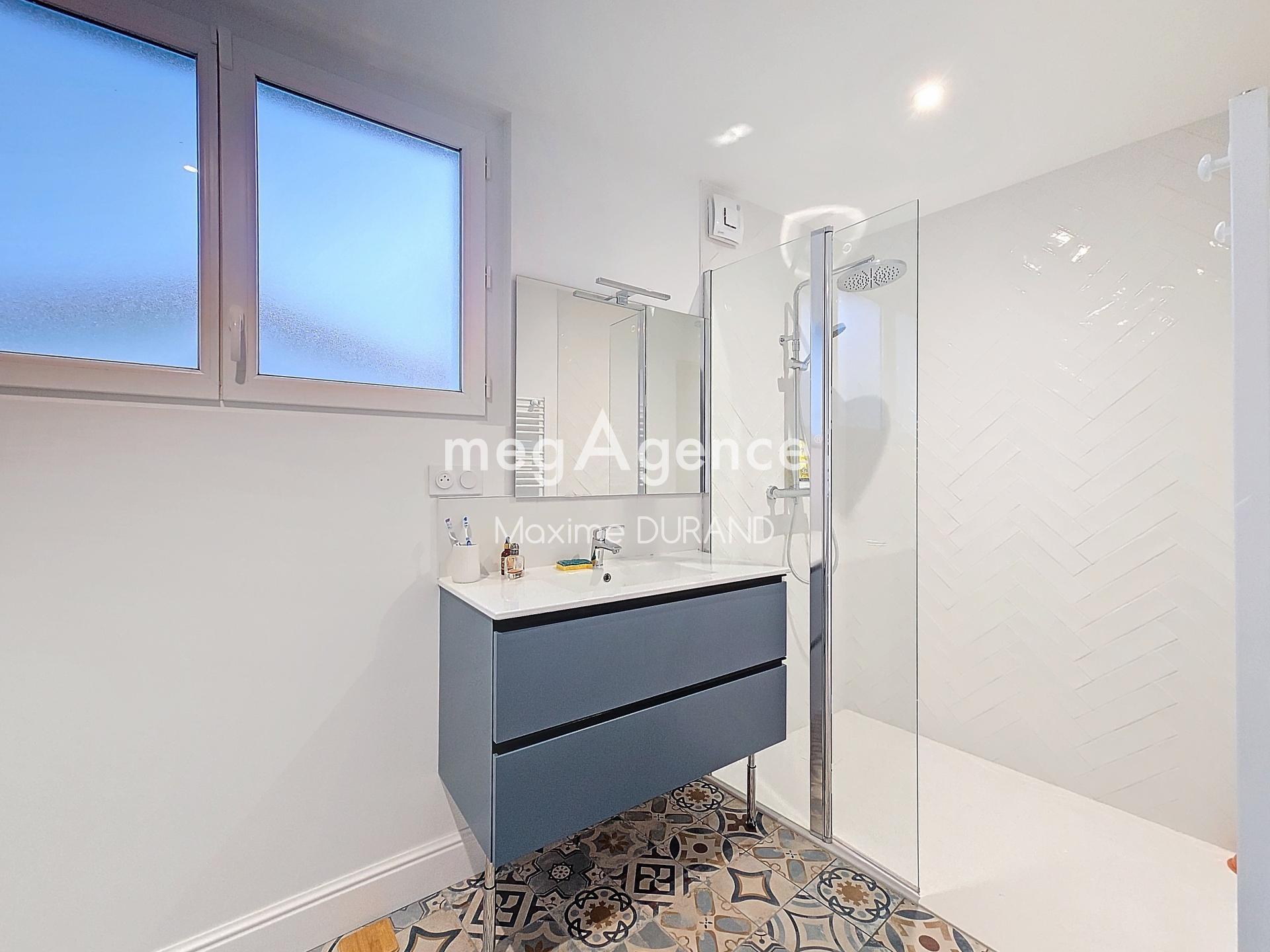 Miniature photo - 11 / 20