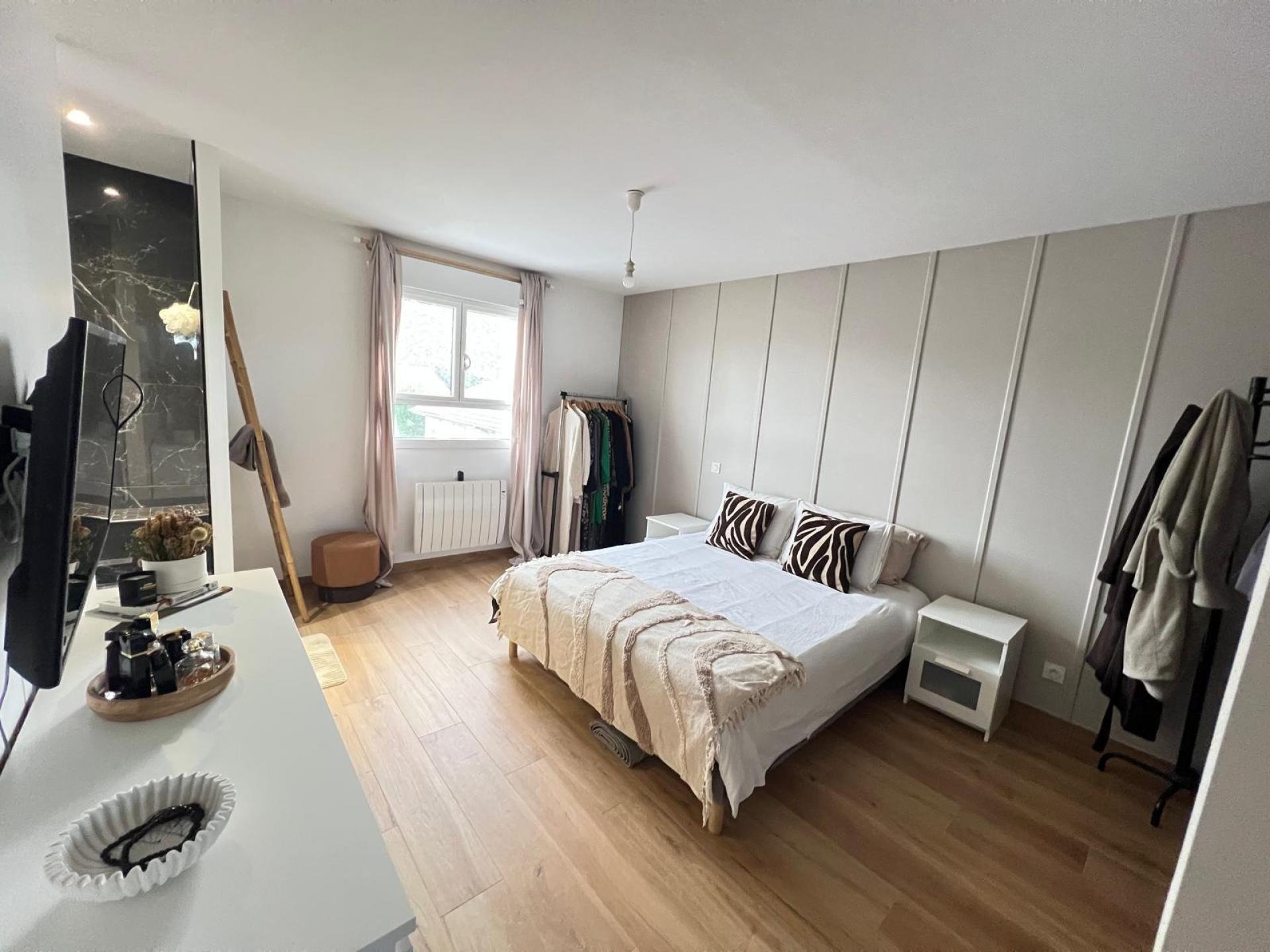 Miniature photo - 10 / 12