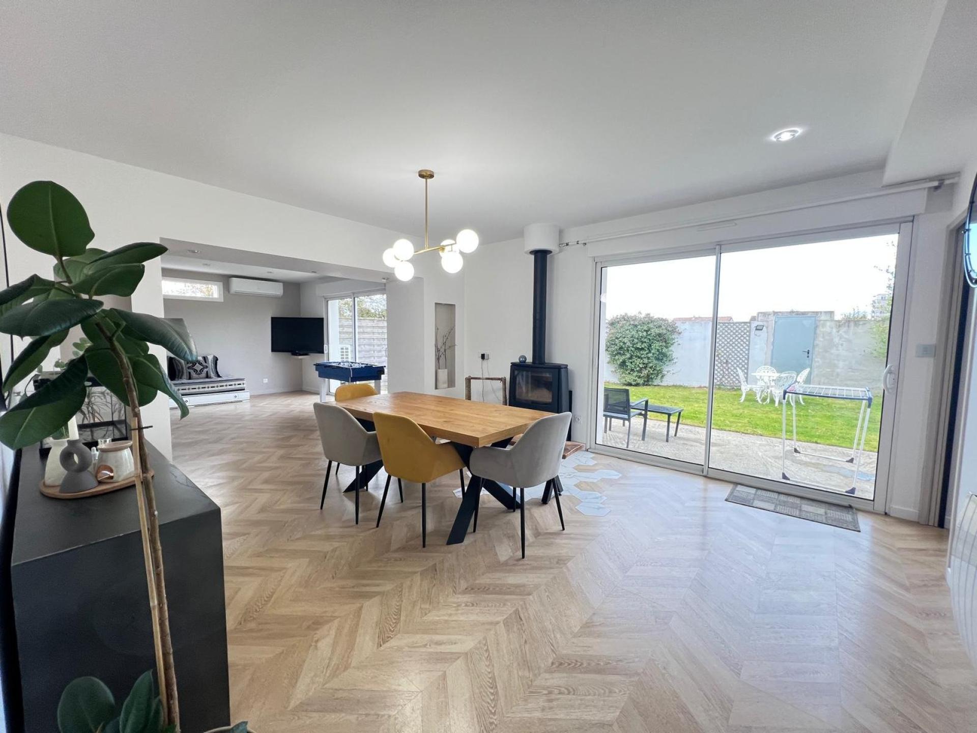 Miniature photo - 2 / 12