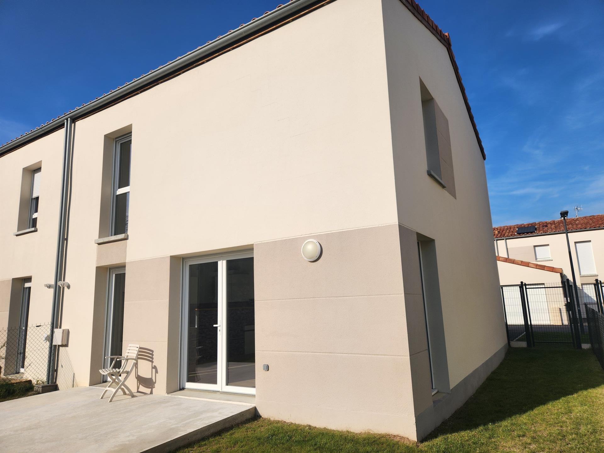 Miniature photo - 2 / 12