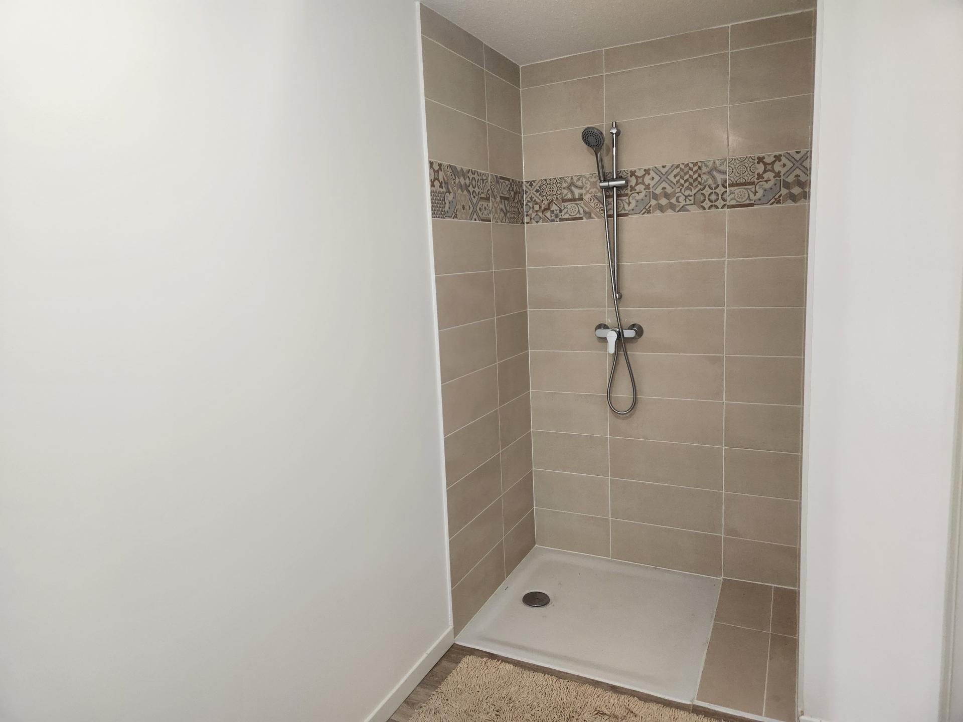 Miniature photo - 6 / 12