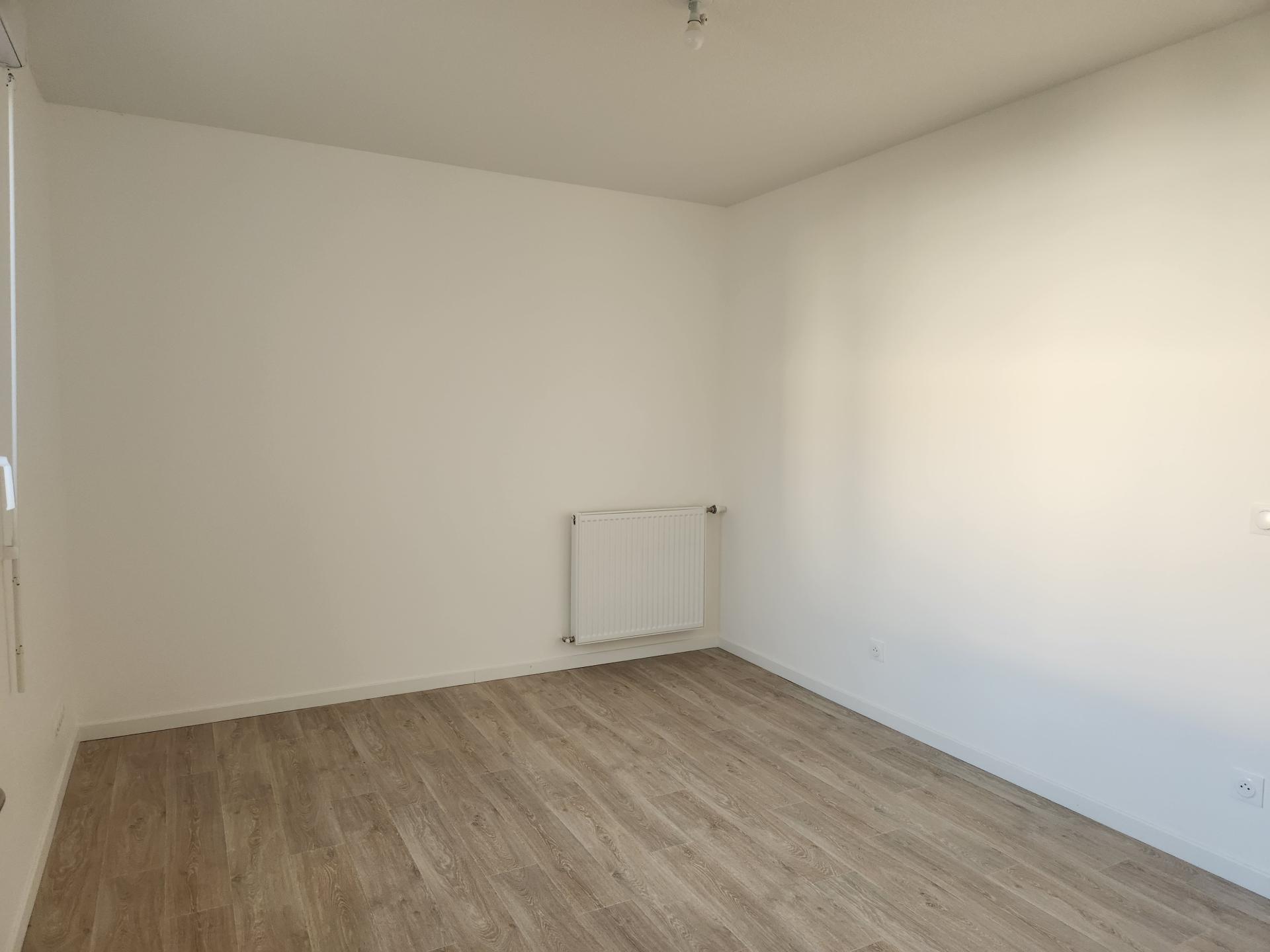 Miniature photo - 7 / 12