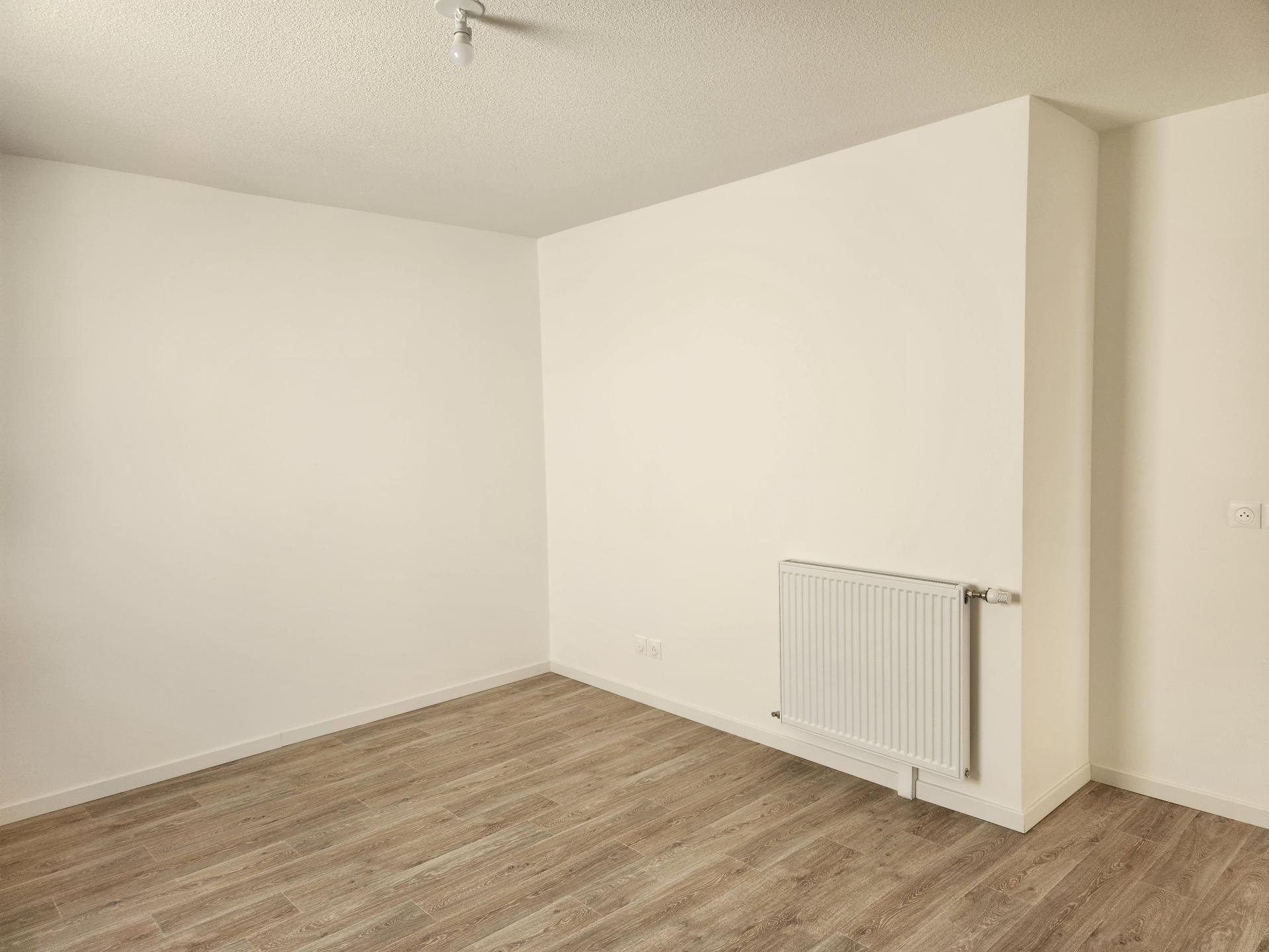 Miniature photo - 8 / 12