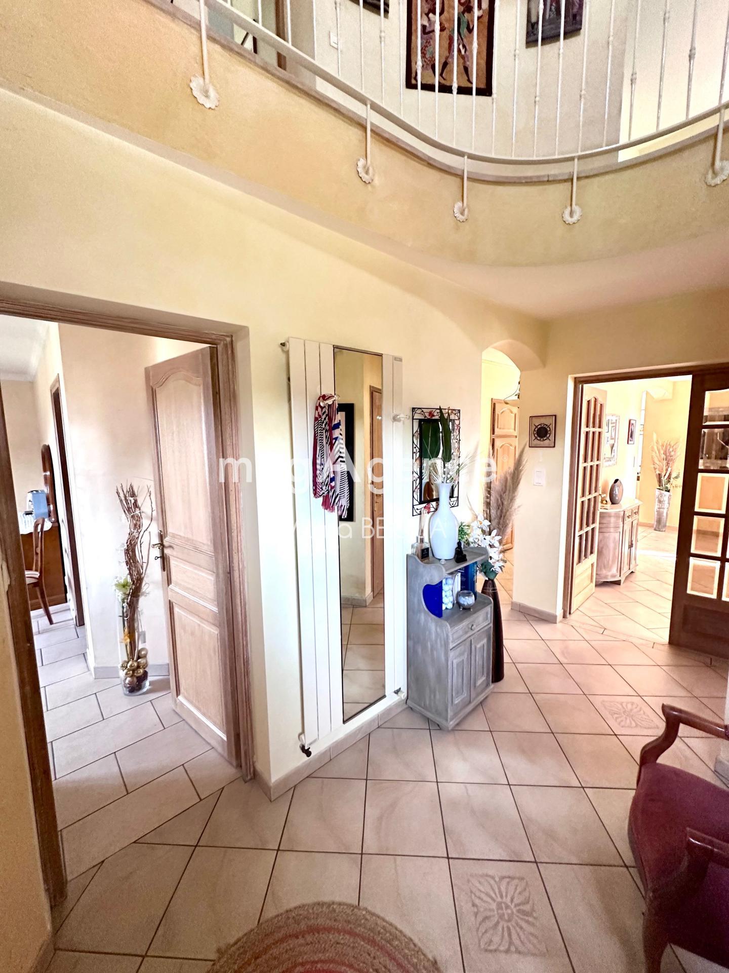 Miniature photo - 10 / 20