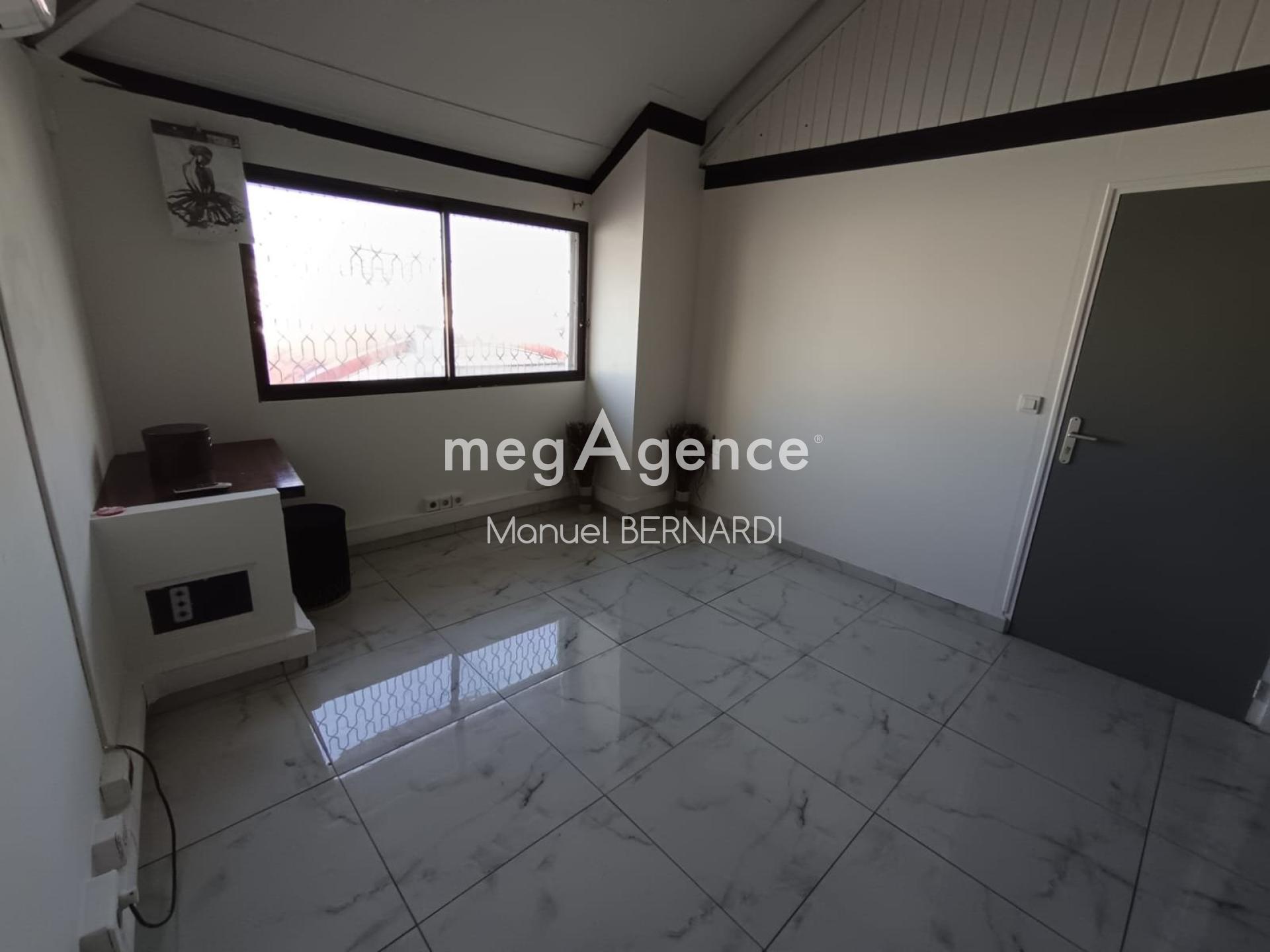 Miniature photo - 3 / 3