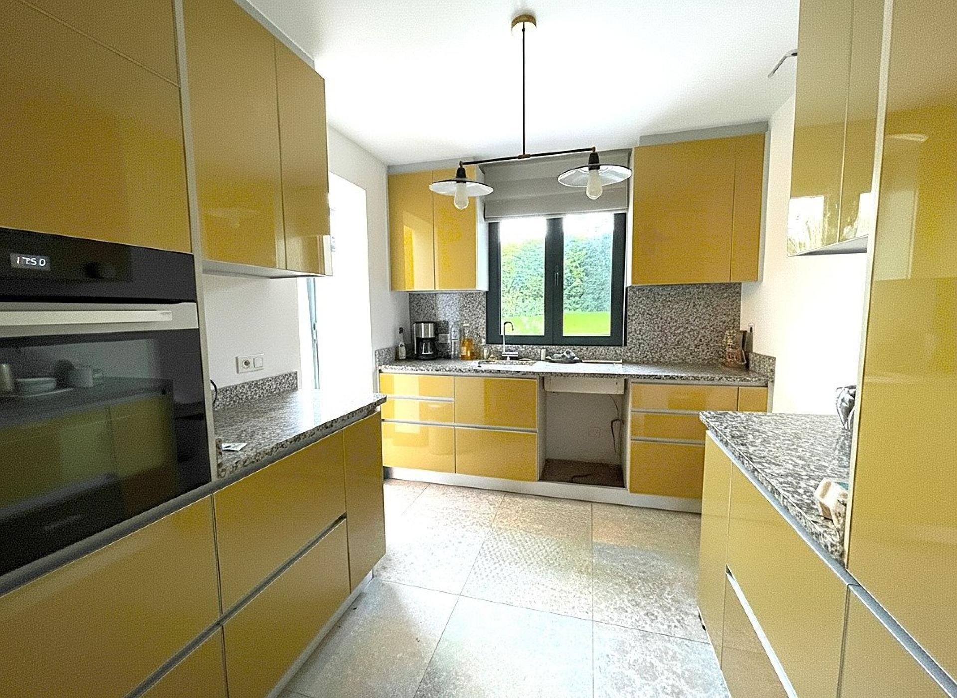 Miniature photo - 6 / 16