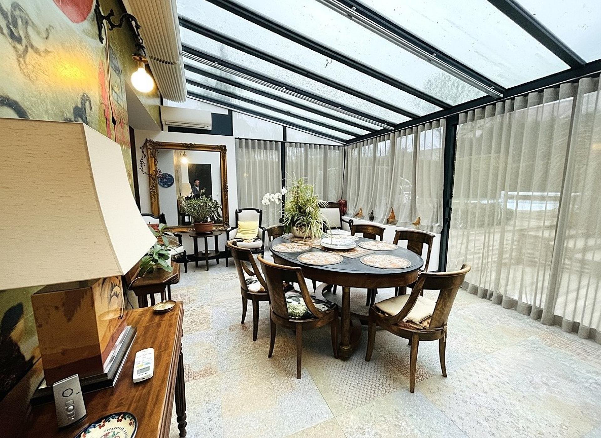 Miniature photo - 5 / 16