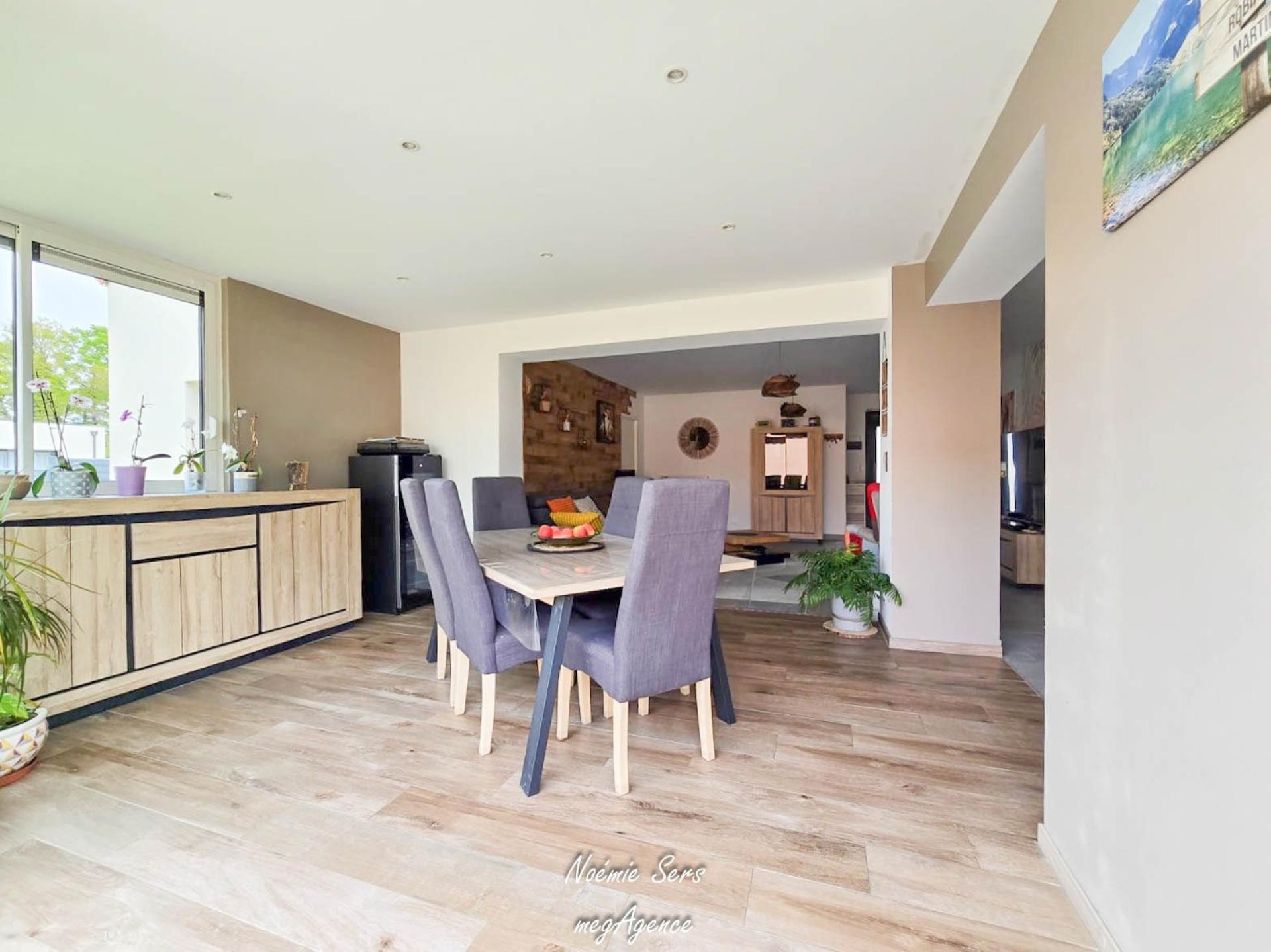 Miniature photo - 2 / 10