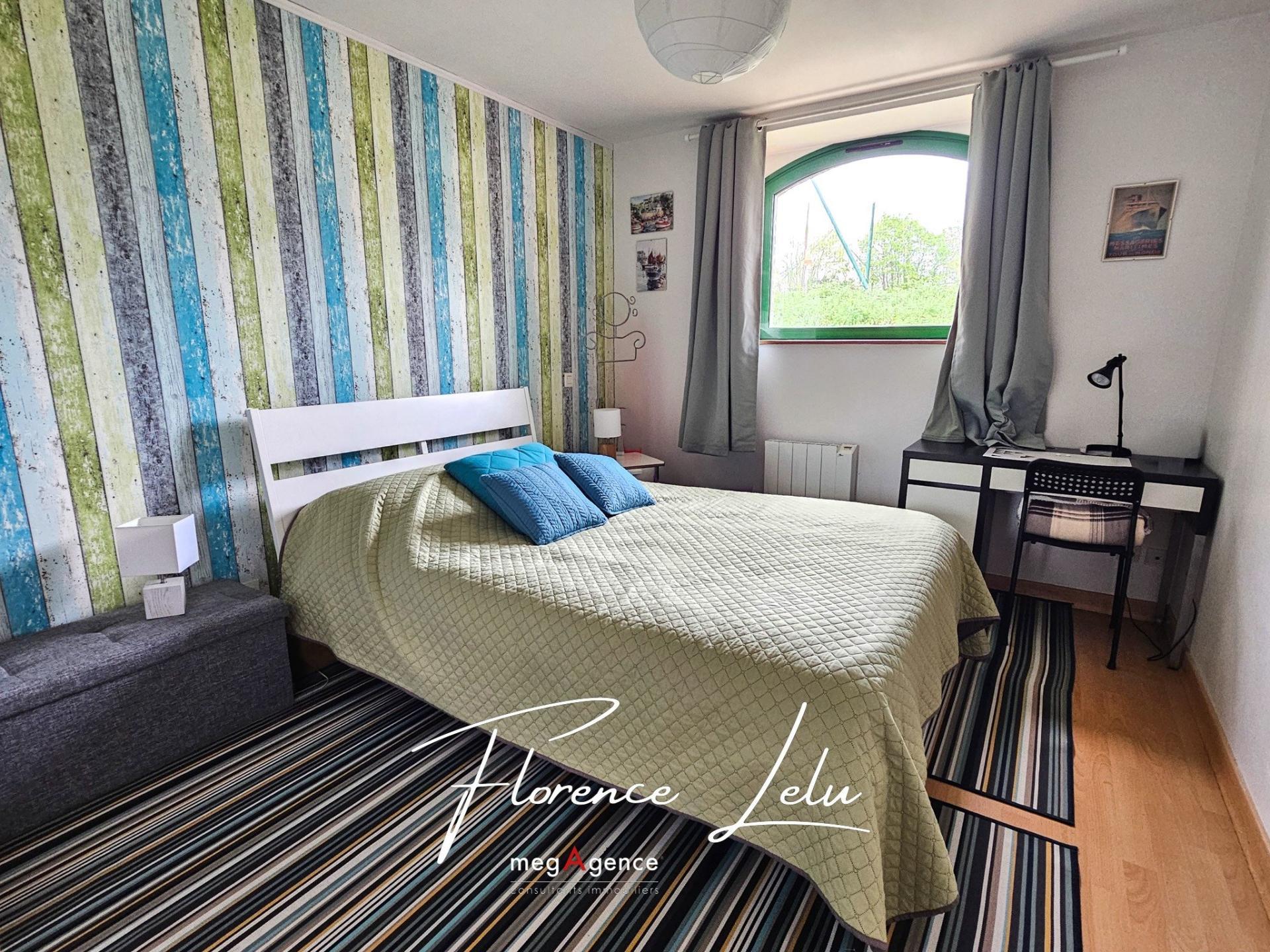 Miniature photo - 9 / 16