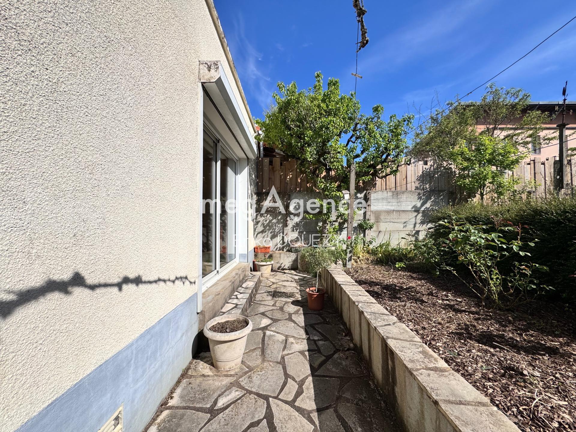 Miniature photo - 2 / 10