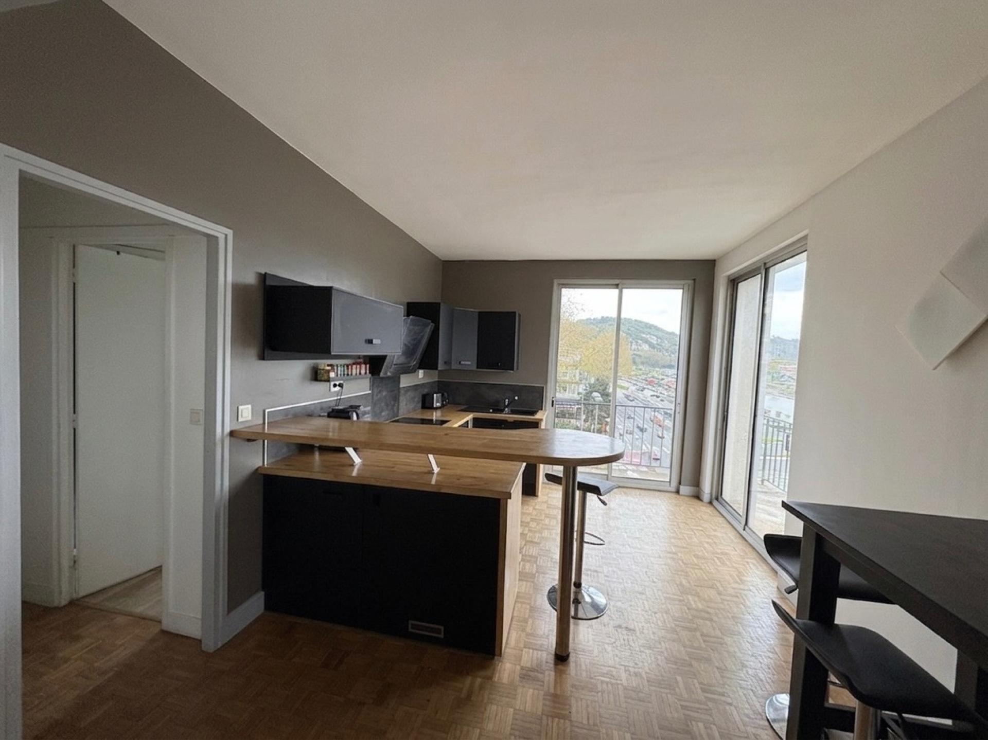 Miniature photo - 3 / 8