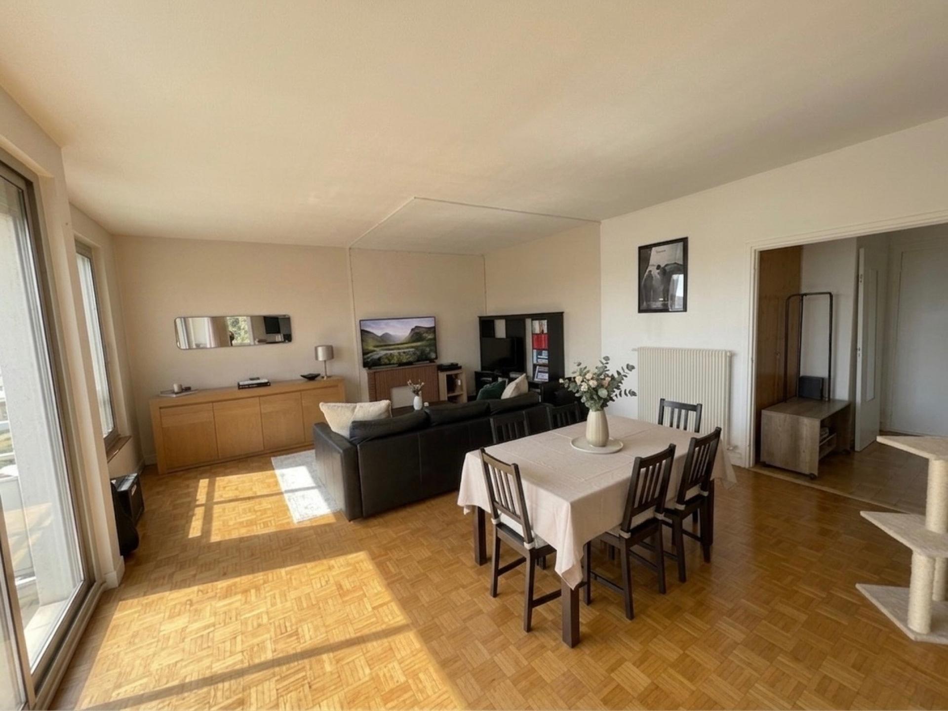 Miniature photo - 2 / 8