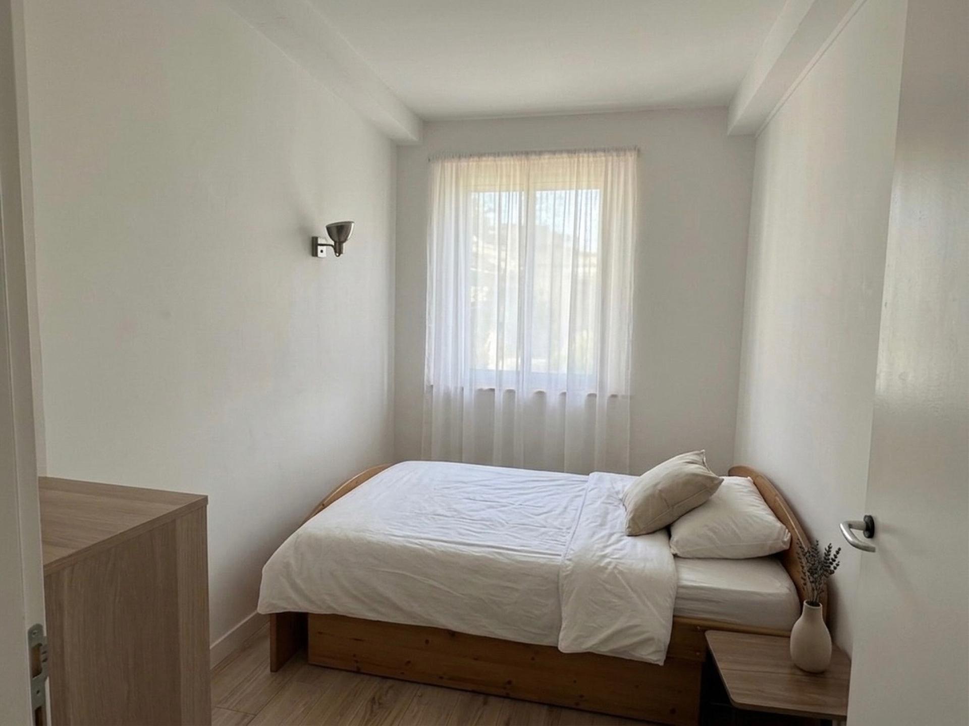 Miniature photo - 5 / 8