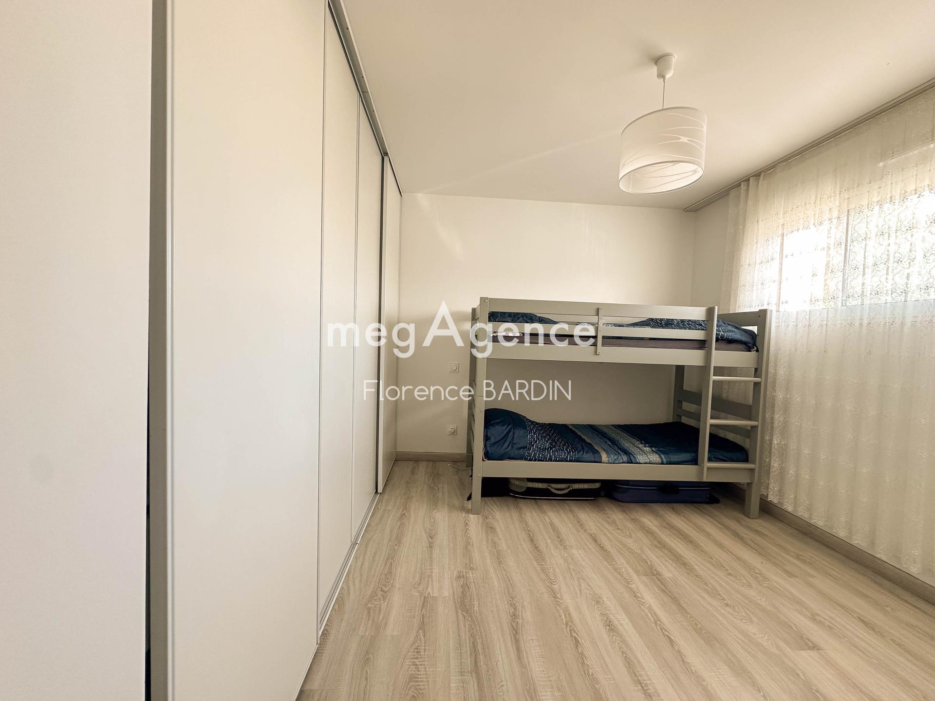 Miniature photo - 9 / 10