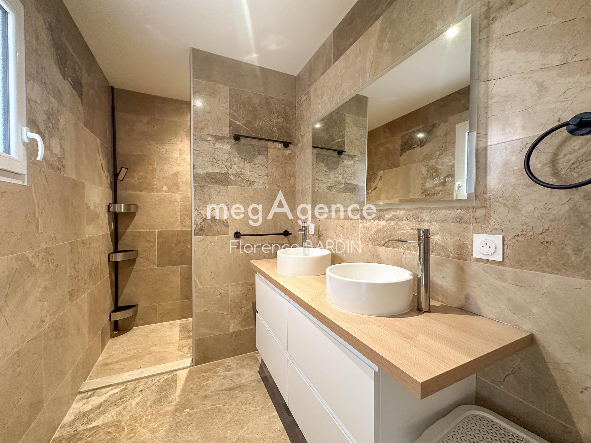 Miniature photo - 8 / 10