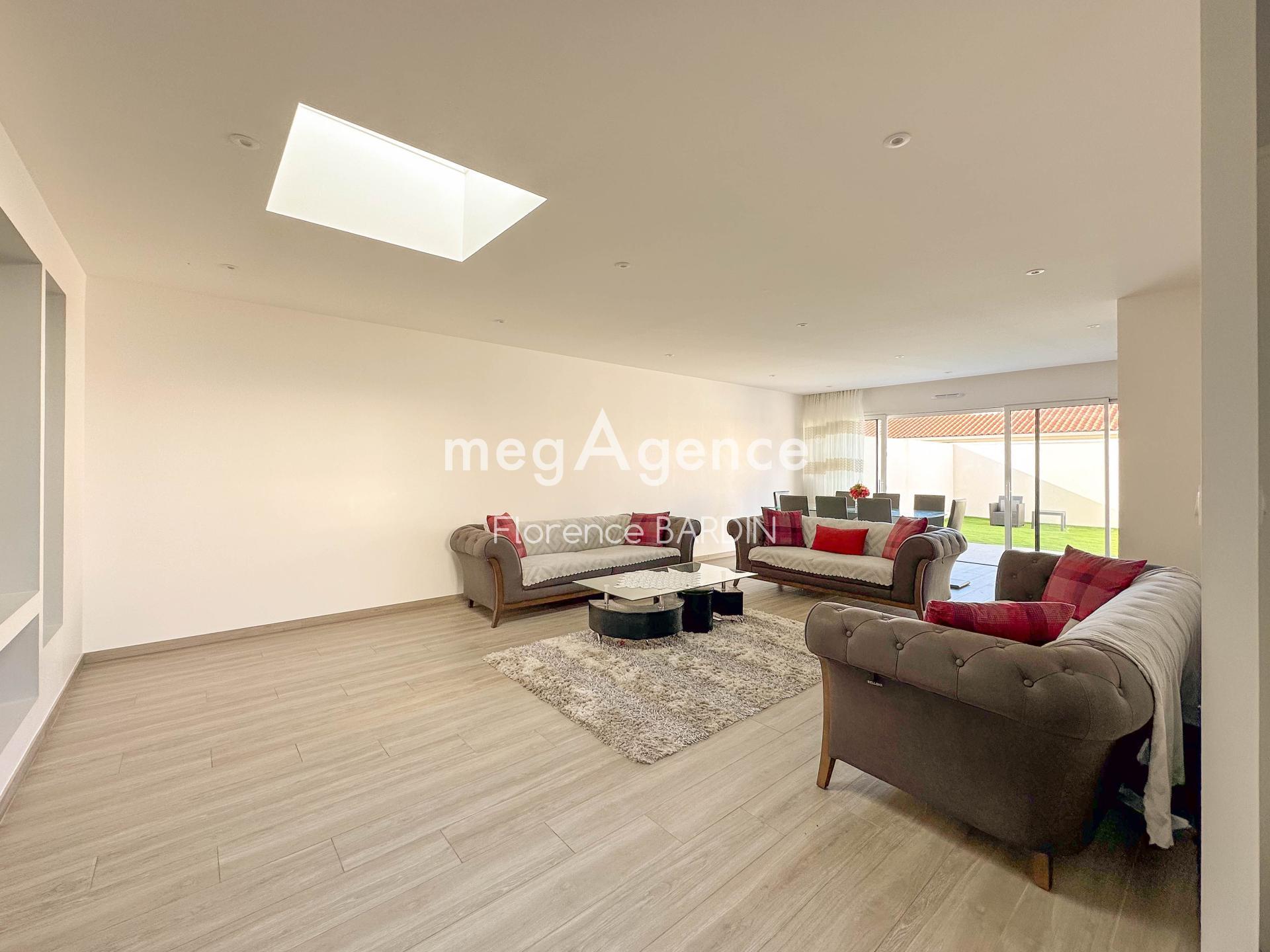 Miniature photo - 3 / 10