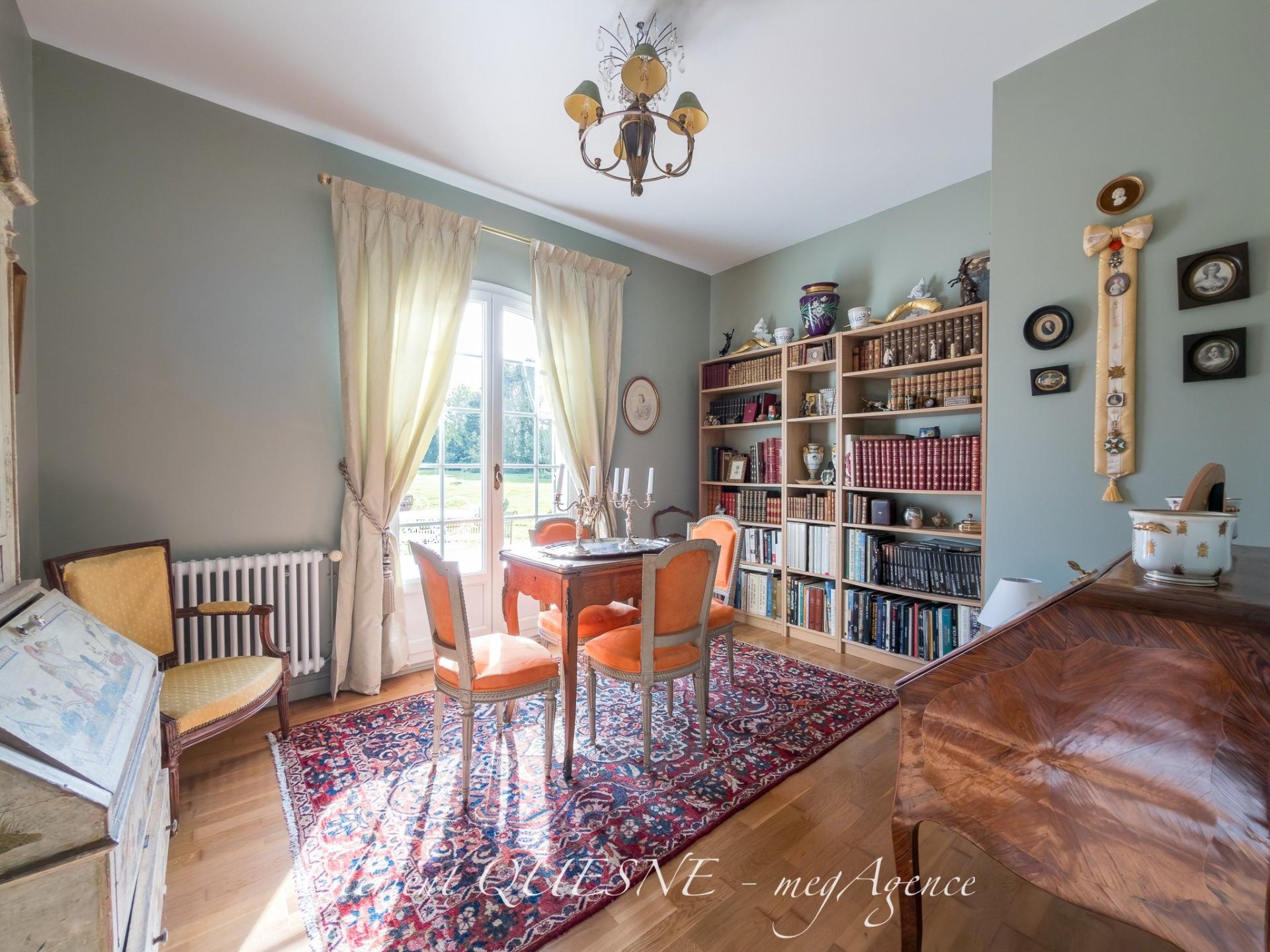 Miniature photo - 10 / 20