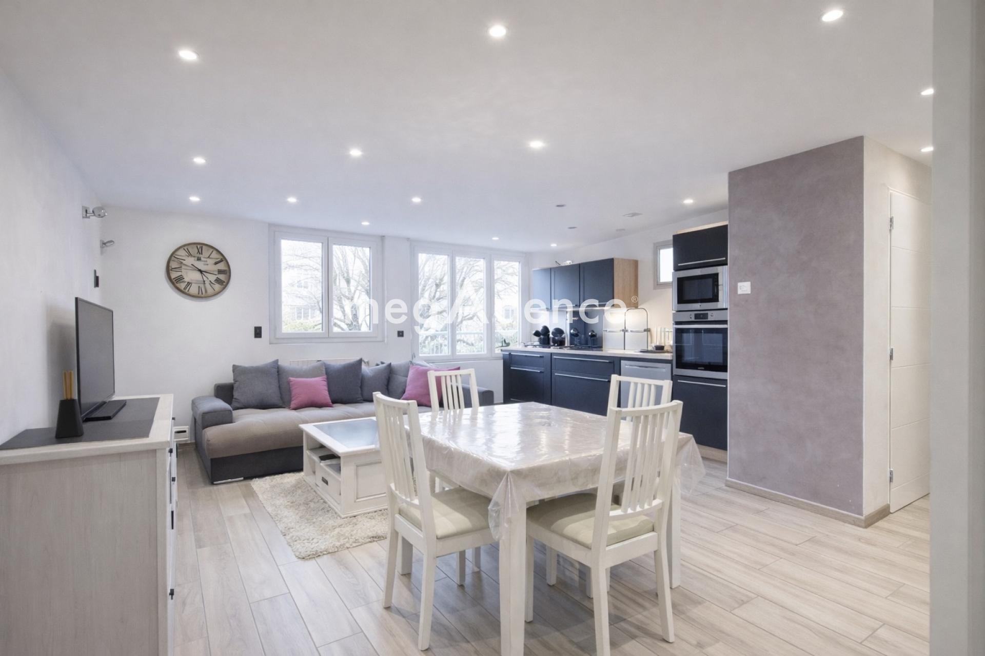 Miniature photo - 2 / 8