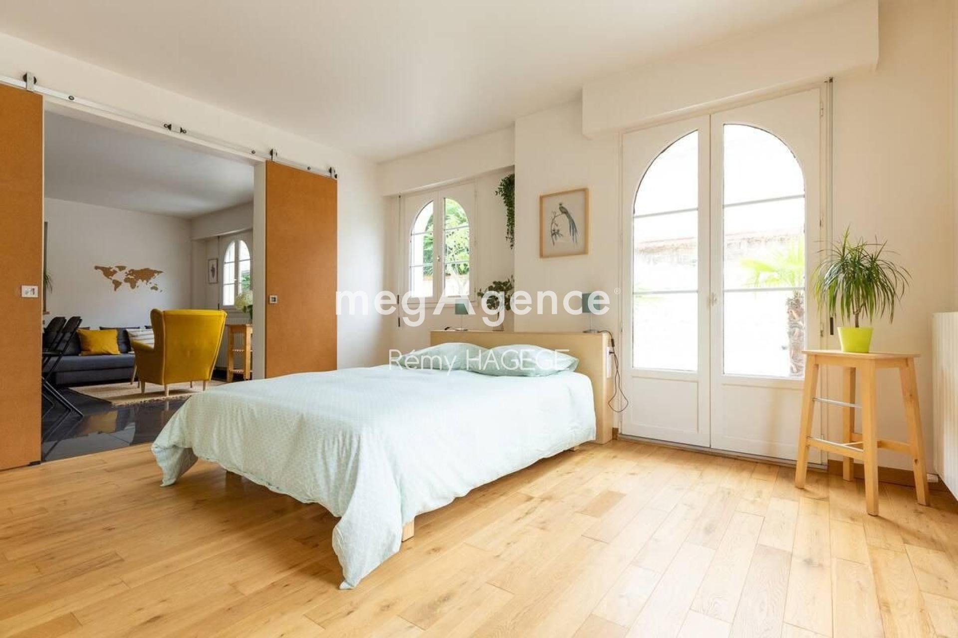 Miniature photo - 4 / 13