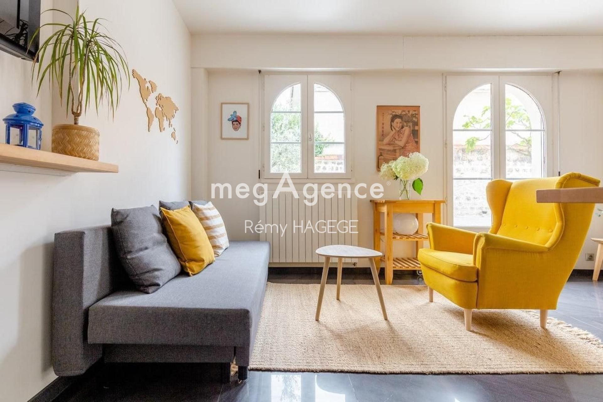 Miniature photo - 2 / 13