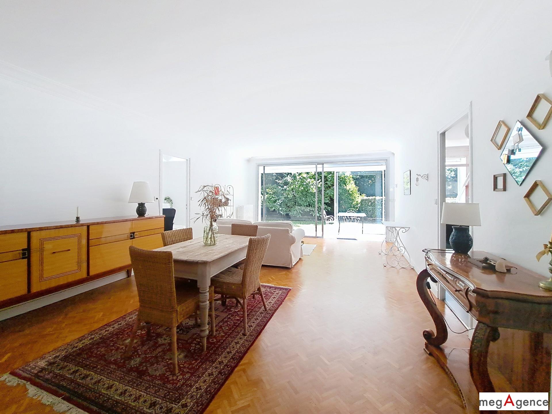 Miniature photo - 2 / 11