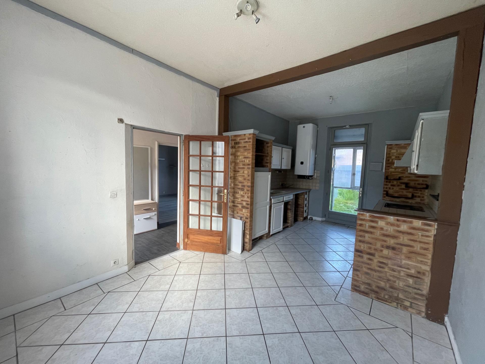 Miniature photo - 2 / 18