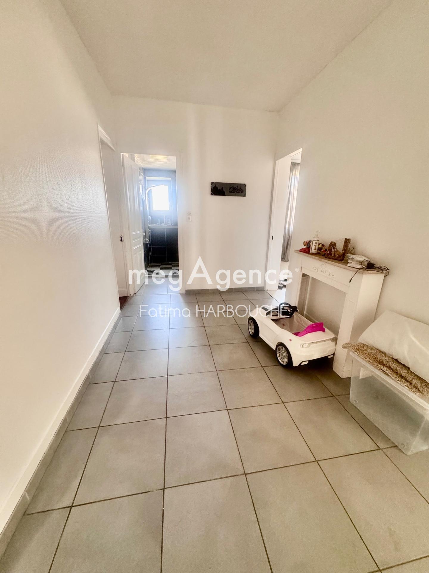Miniature photo - 12 / 18