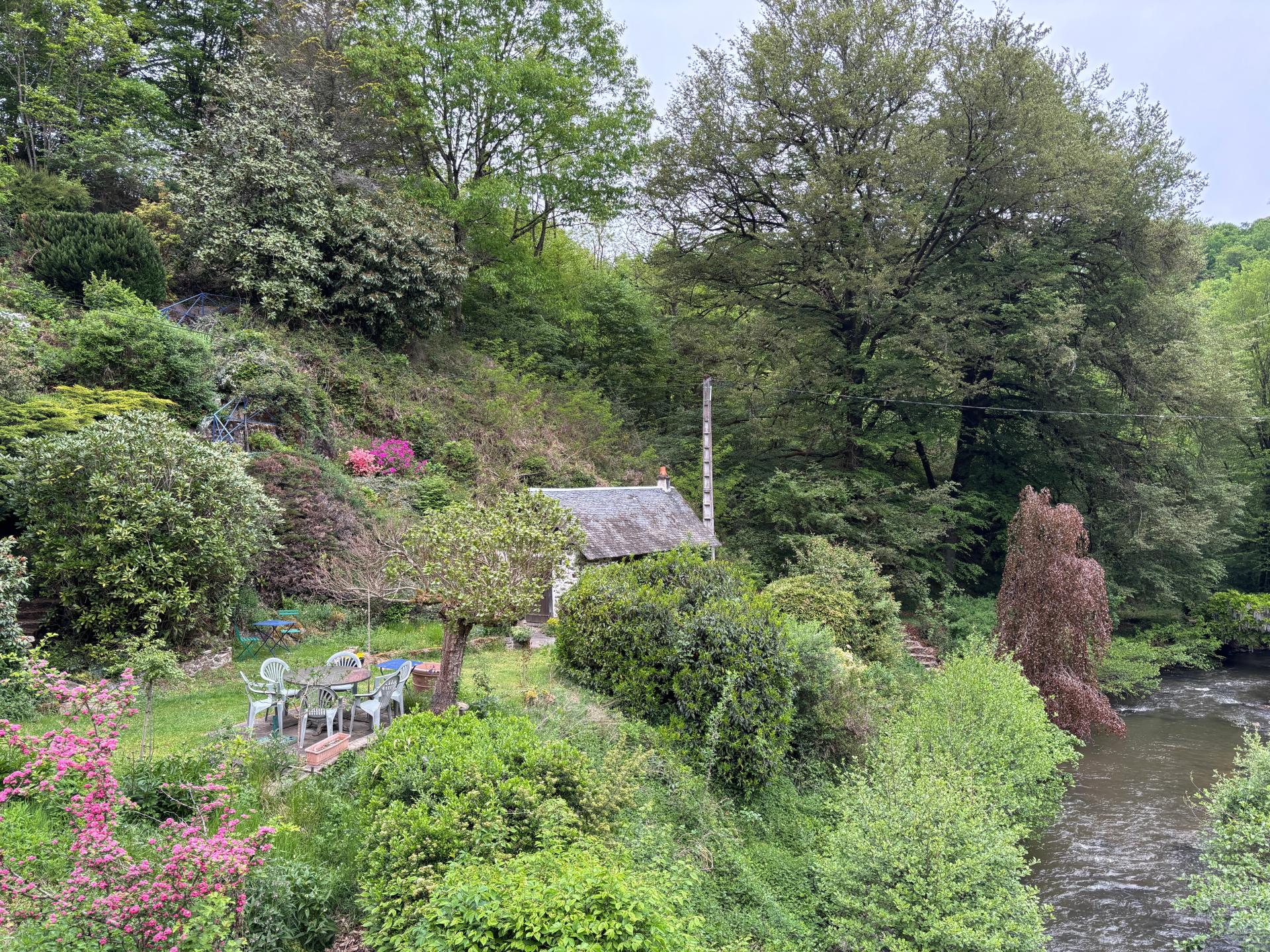 Miniature photo - 2 / 20