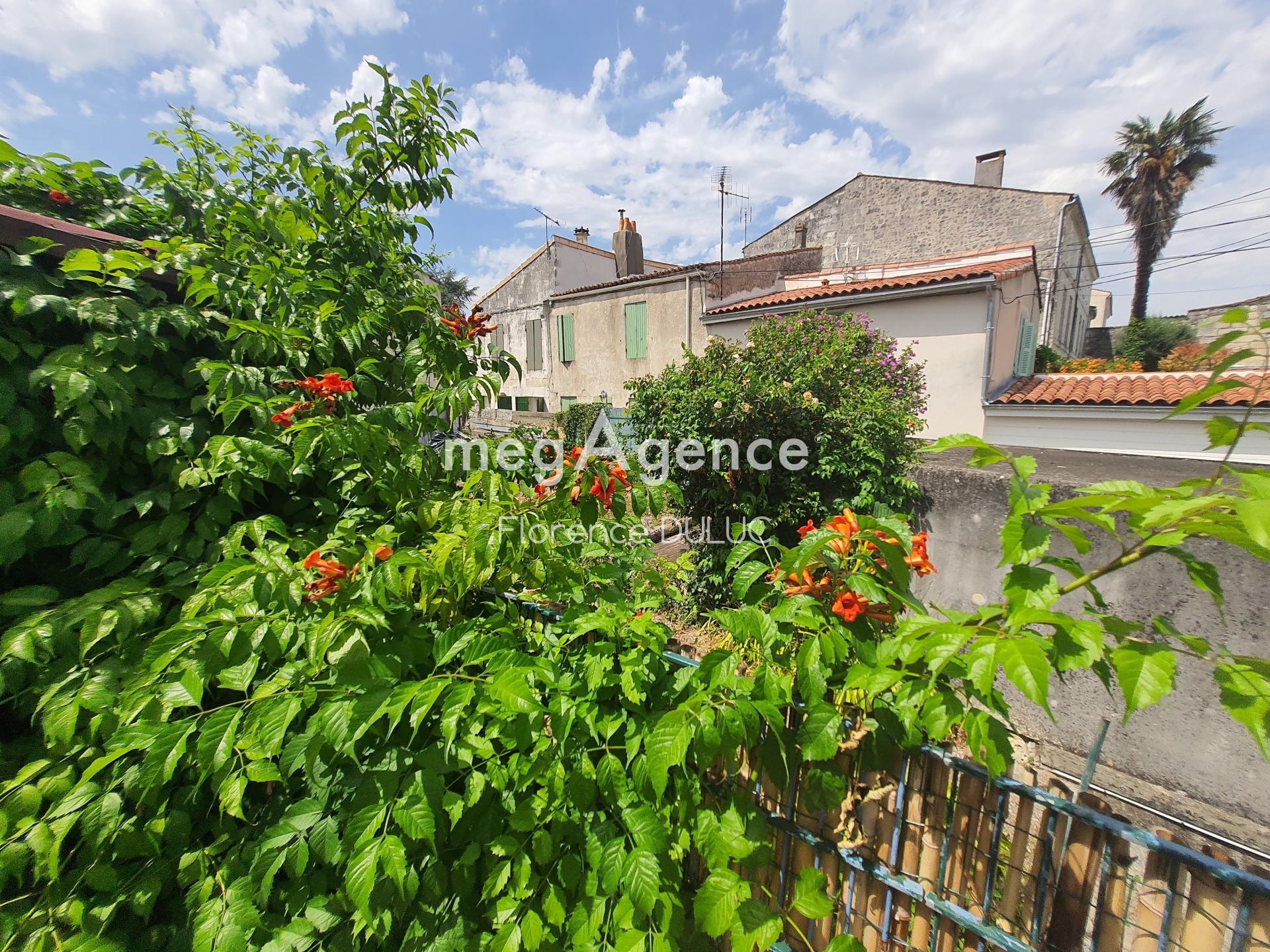 Maison 6 pièces 130 m² · à Saintes · 130 m² · 183 000 €