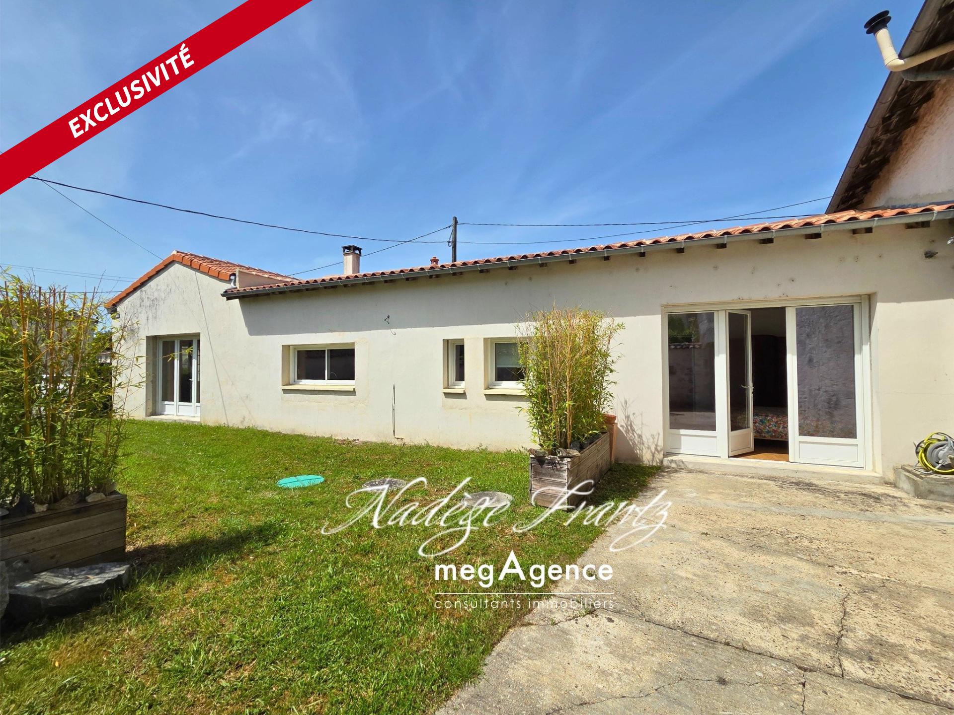 Maison plain-pied 88 m² environ– 2 chambres – Dépendance – Aumagne