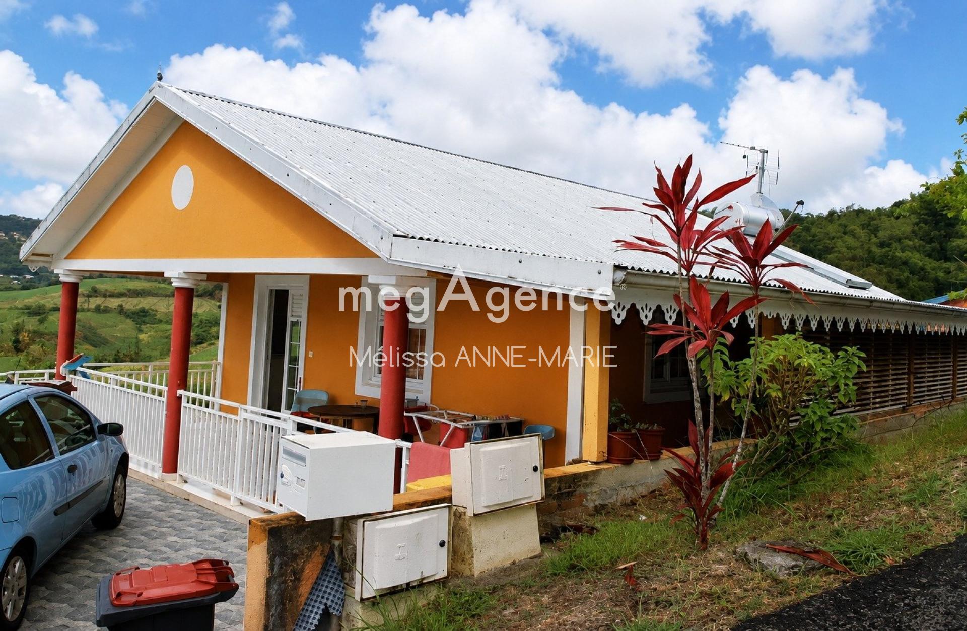 Immeuble 3 pièces 182 m² · à Riviere-Pilote · 182 m² · 410 000 €