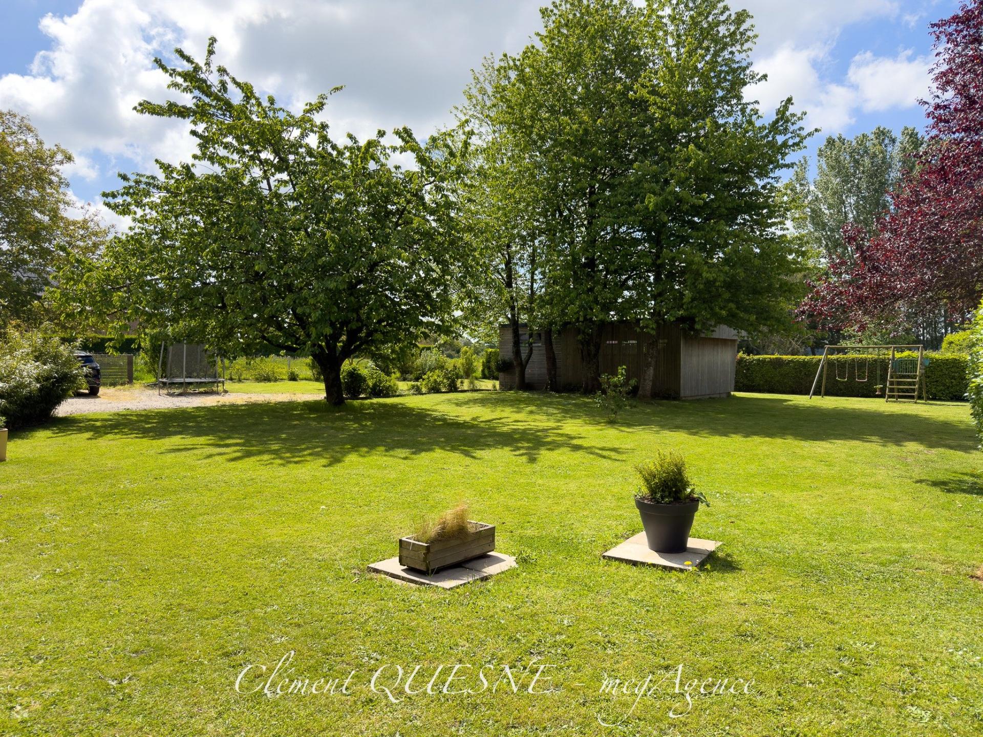 Miniature photo - 2 / 20