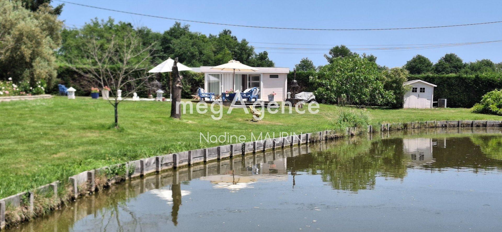 Propriété de Sologne,avec un étang et une piscine