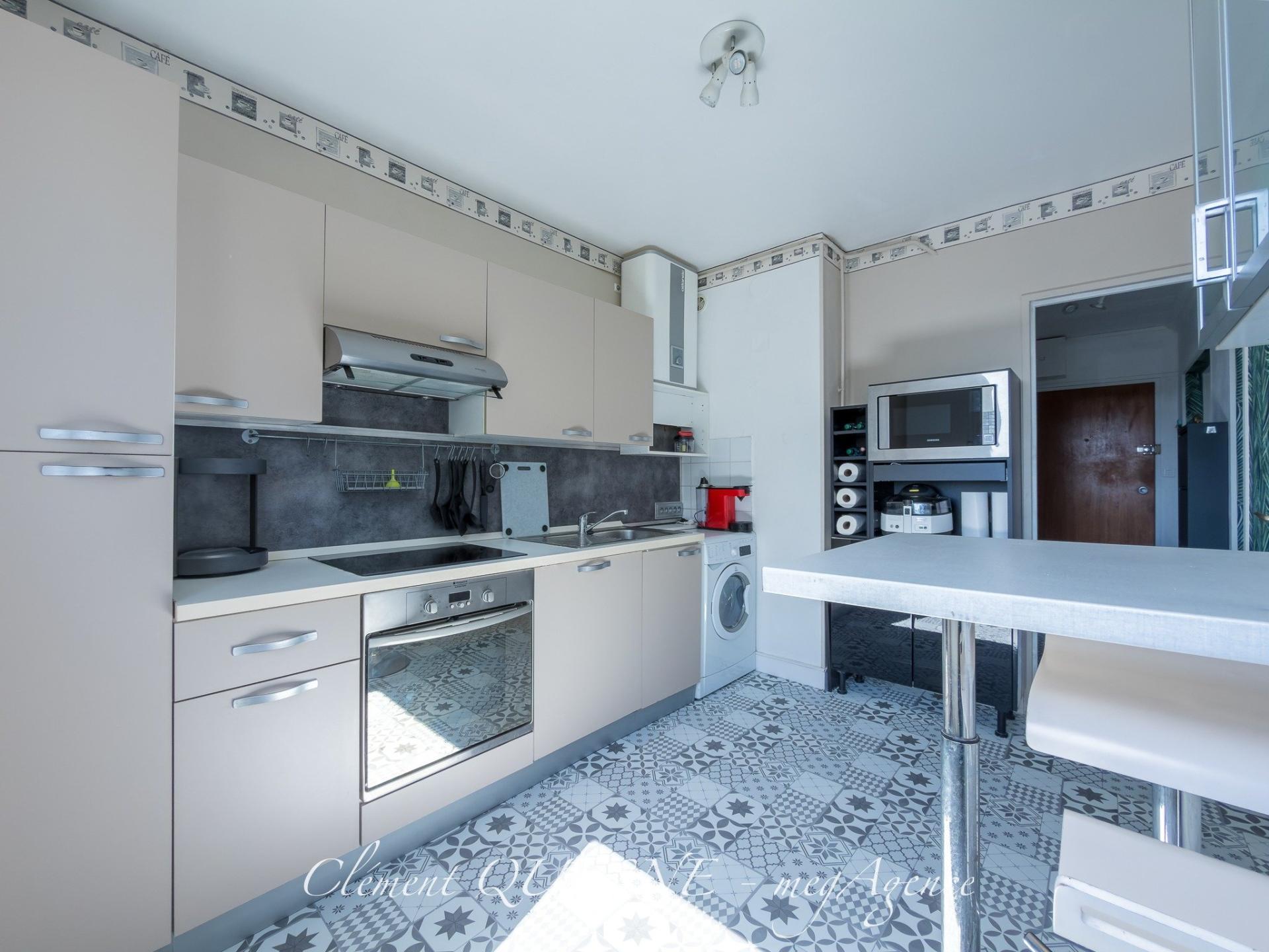 Miniature photo - 5 / 12