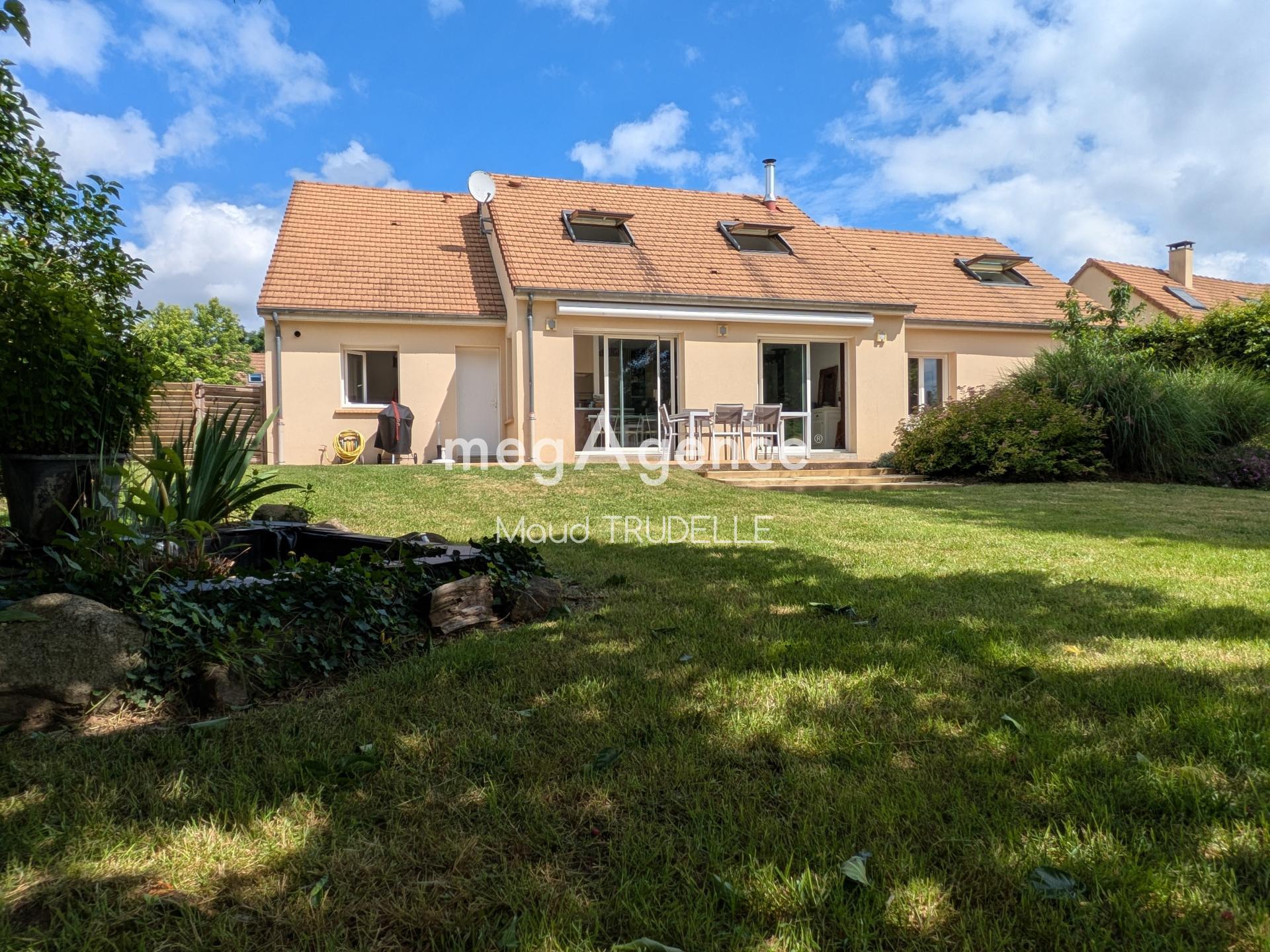 Maison 7 pièces 150 m² · à Fillé · 150 m² · 285 000 €
