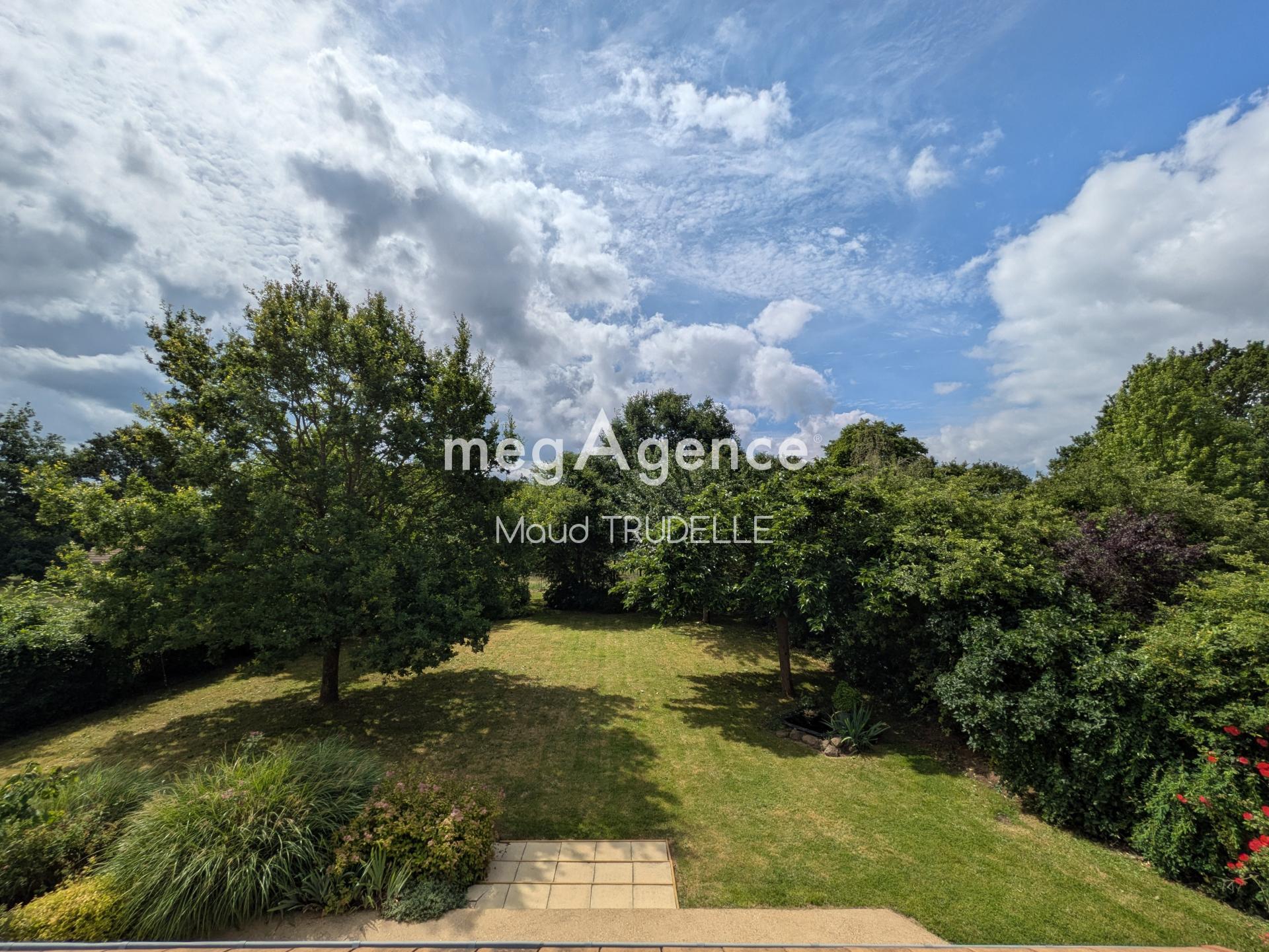 Miniature photo - 2 / 14