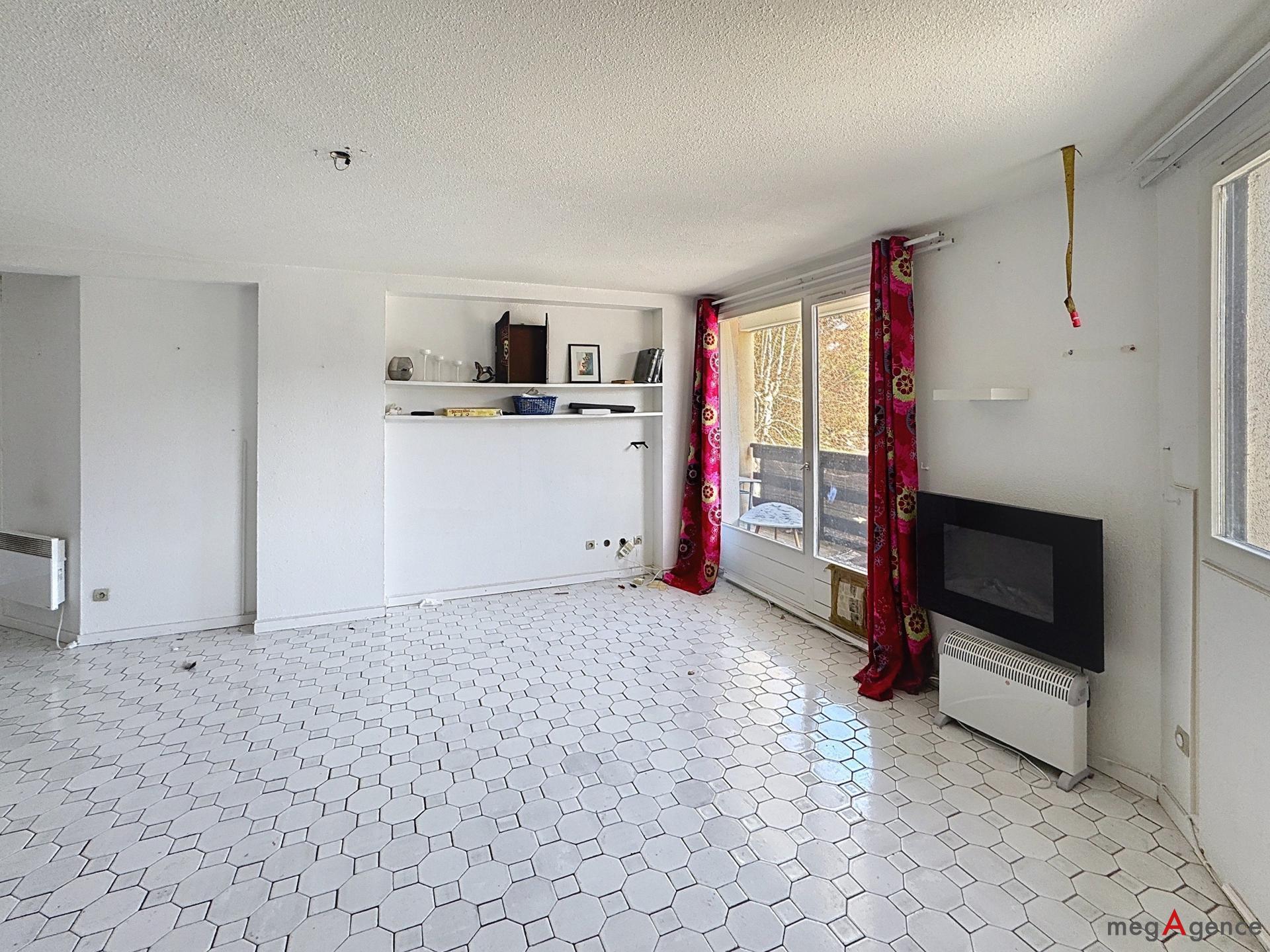 Appartement 4 pièces 94 m² · à Gresse-en-Vercors · 94 m² · 95 000 €