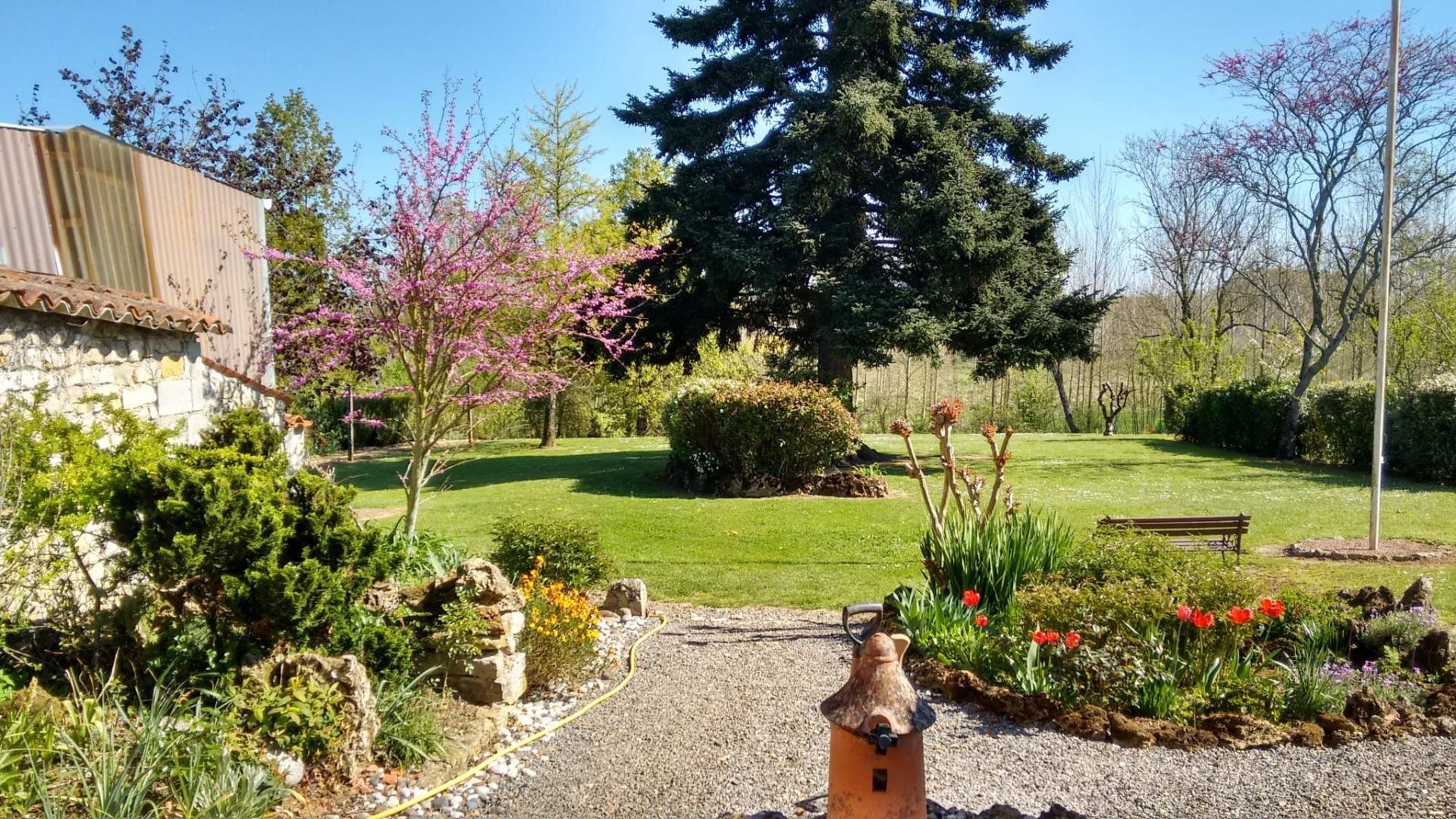 Maison 8 pièces 237 m² · à Saint-Jean-de-Beugne · 237 m² · 282 000 €