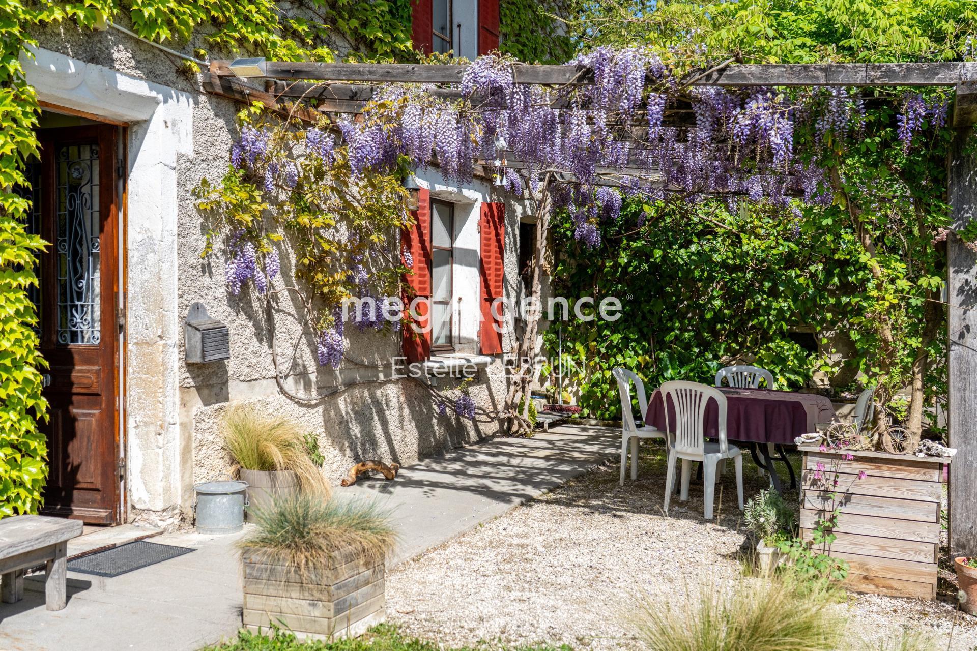 Maison 6 pièces 164 m² · à Moye · 164 m² · 350 000 €