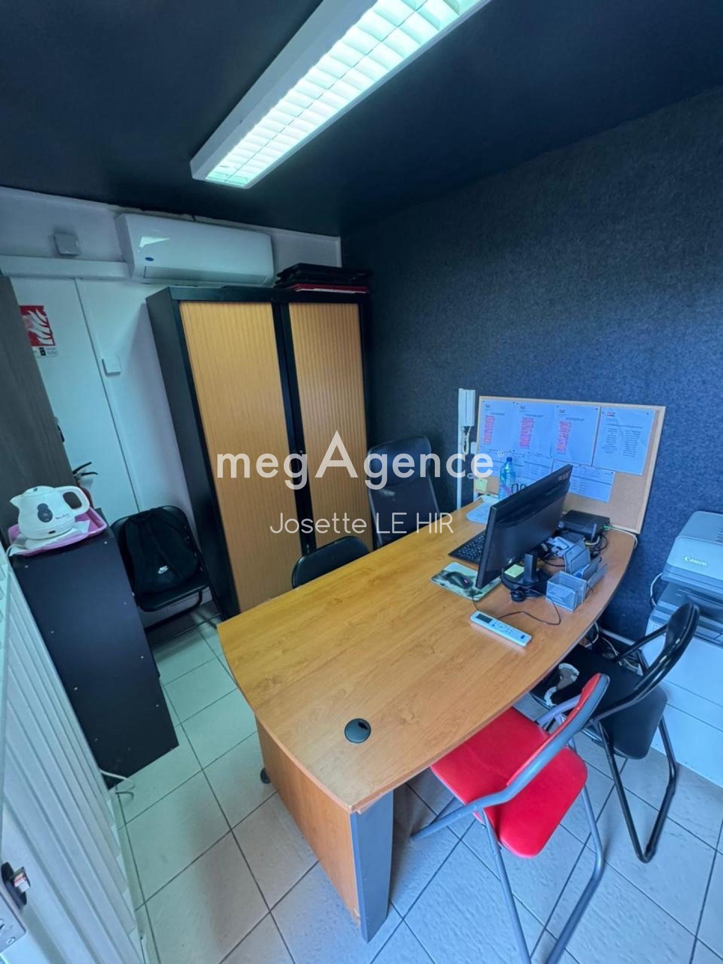 Local commercial 2 pièces 58 m² · à Cayenne · 58 m² · 179 760 €