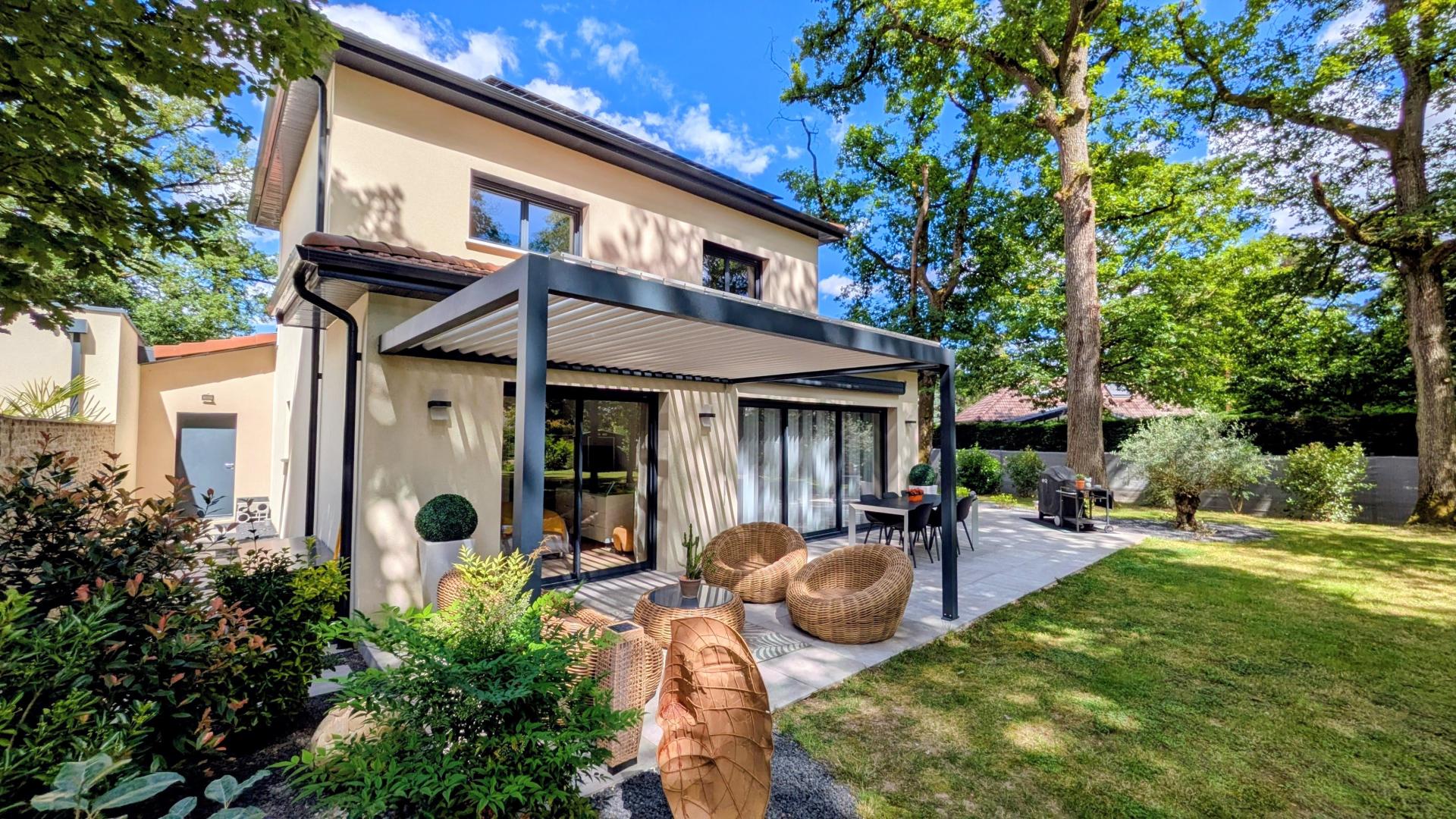 Maison 5 pièces 132 m² · à Marcy-l'Etoile · 132 m² · 975 000 €