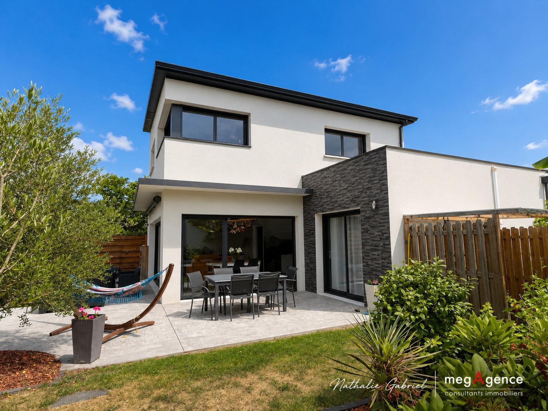 Maison 6 pièces 140 m² · à Verrieres-en-Anjou · 140 m² · 480 000 €