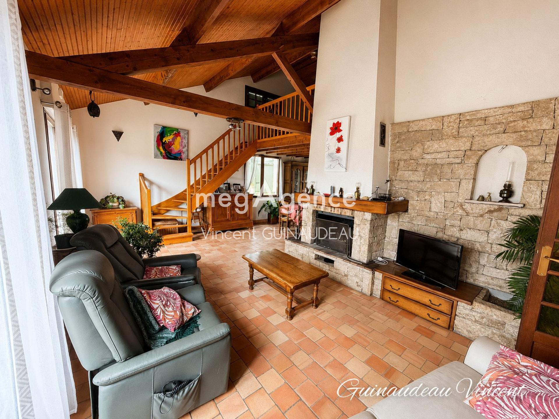 Maison 7 pièces 130 m² · à Le Puy-Saint-Bonnet · 130 m² · 249 500 €