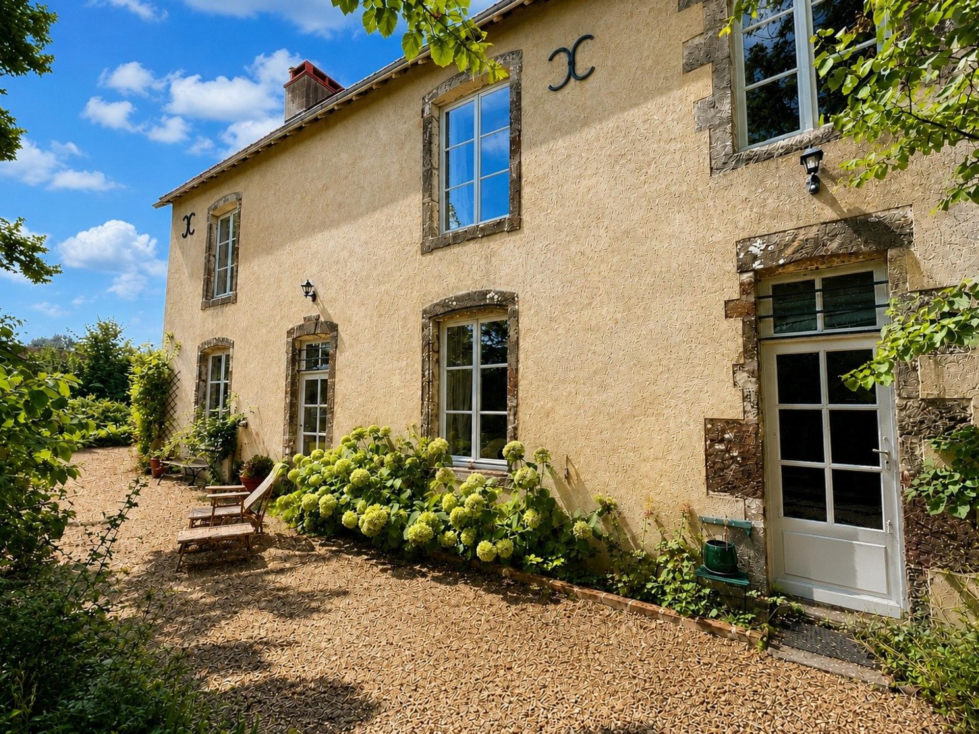 Maison 6 pièces 190 m² · à Beaumont-sur-Sarthe · 190 m² · 379 500 €