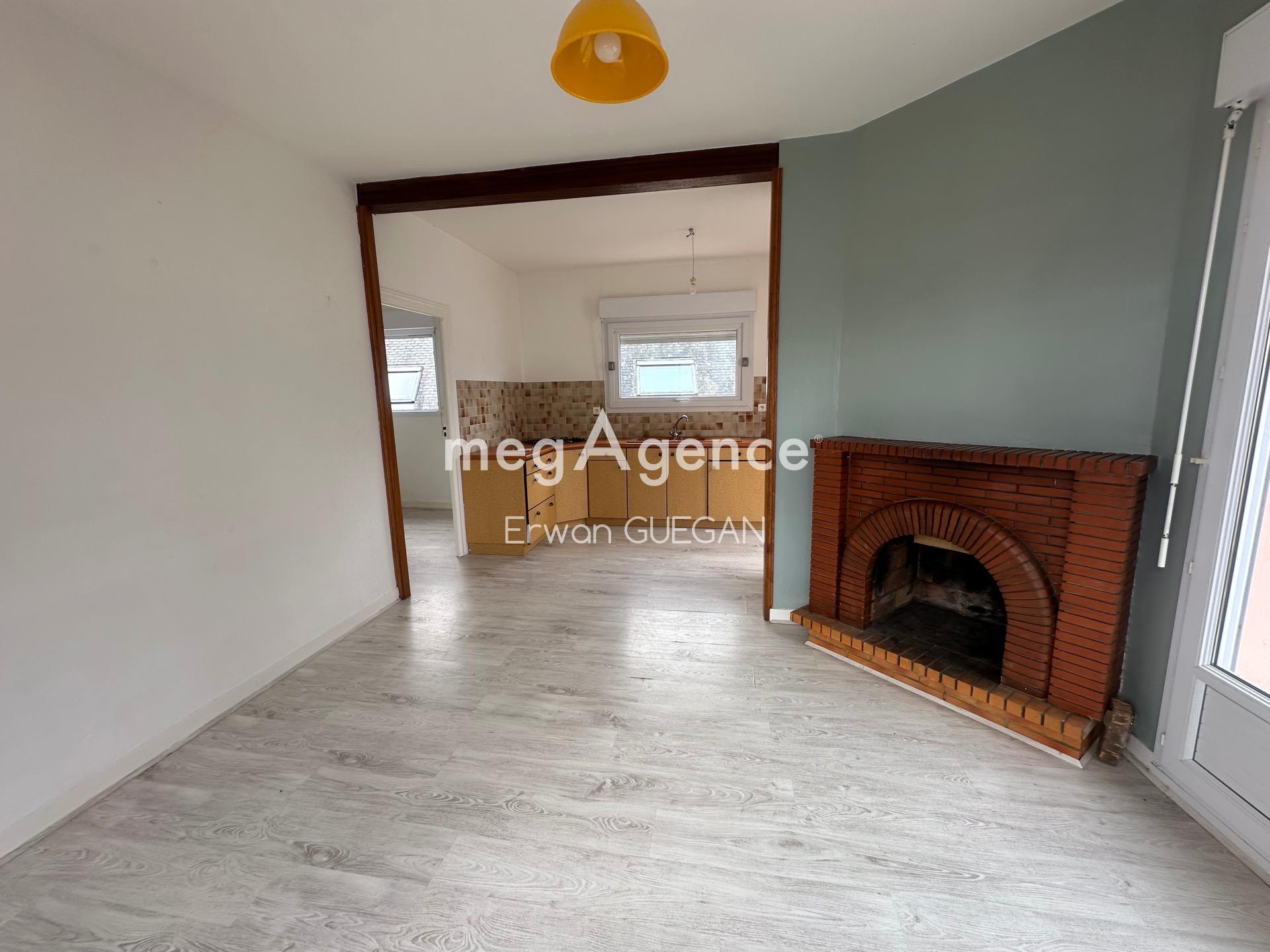Maison 4 pièces 100 m² · à Langoelan · 100 m² · 82 000 €