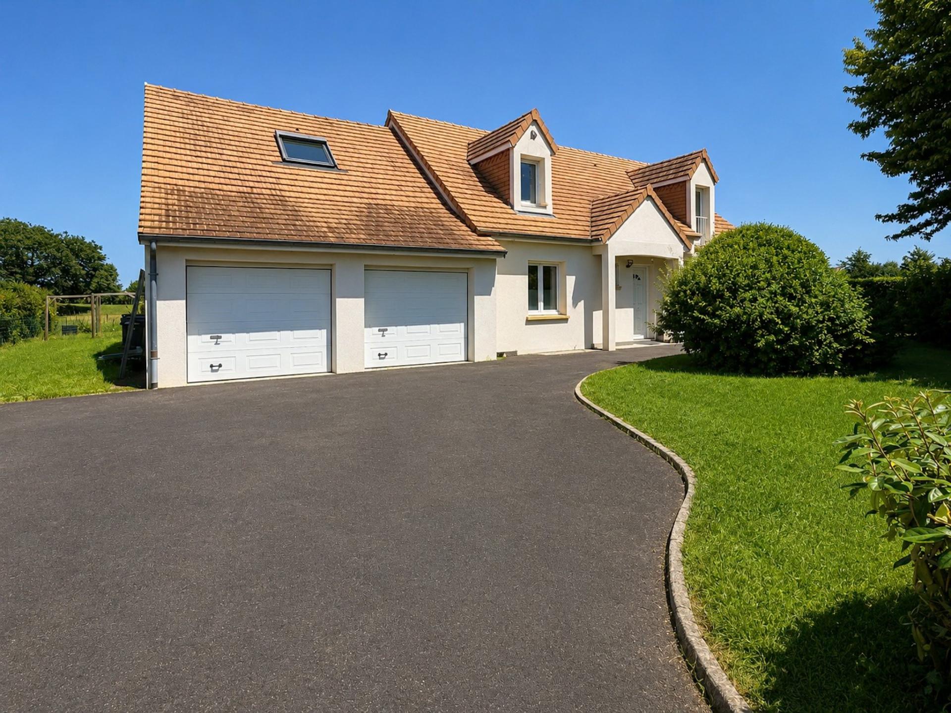 Maison 6 pièces 173 m² · à Change · 173 m² · 359 000 €