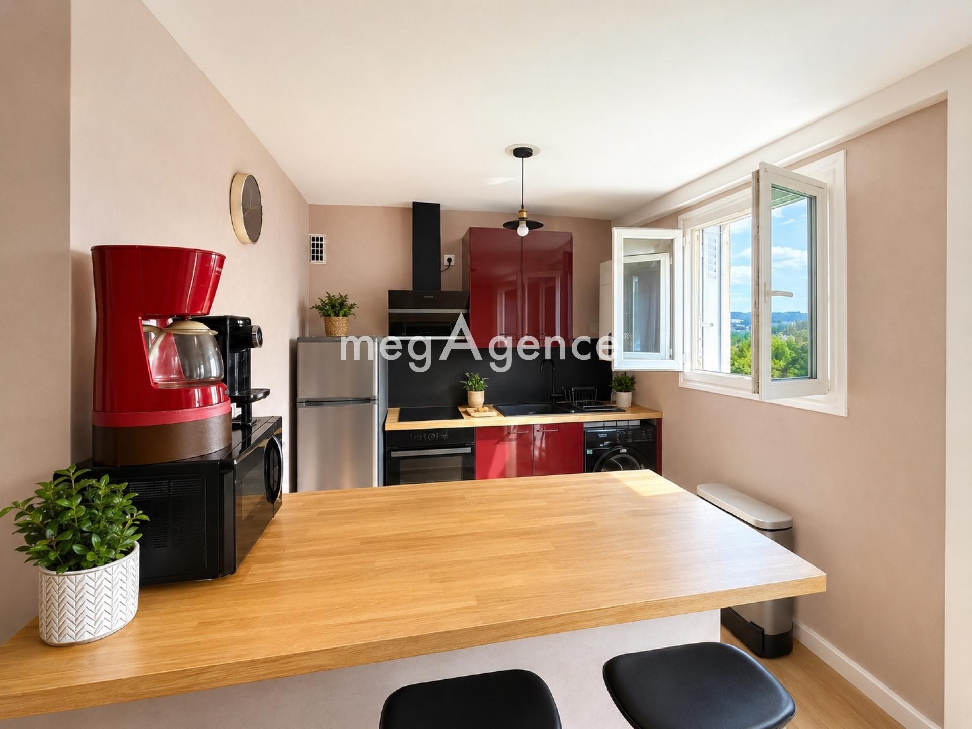 Appartement 3 pièces 56 m² · à Saint-Etienne · 56 m² · 33 600 €