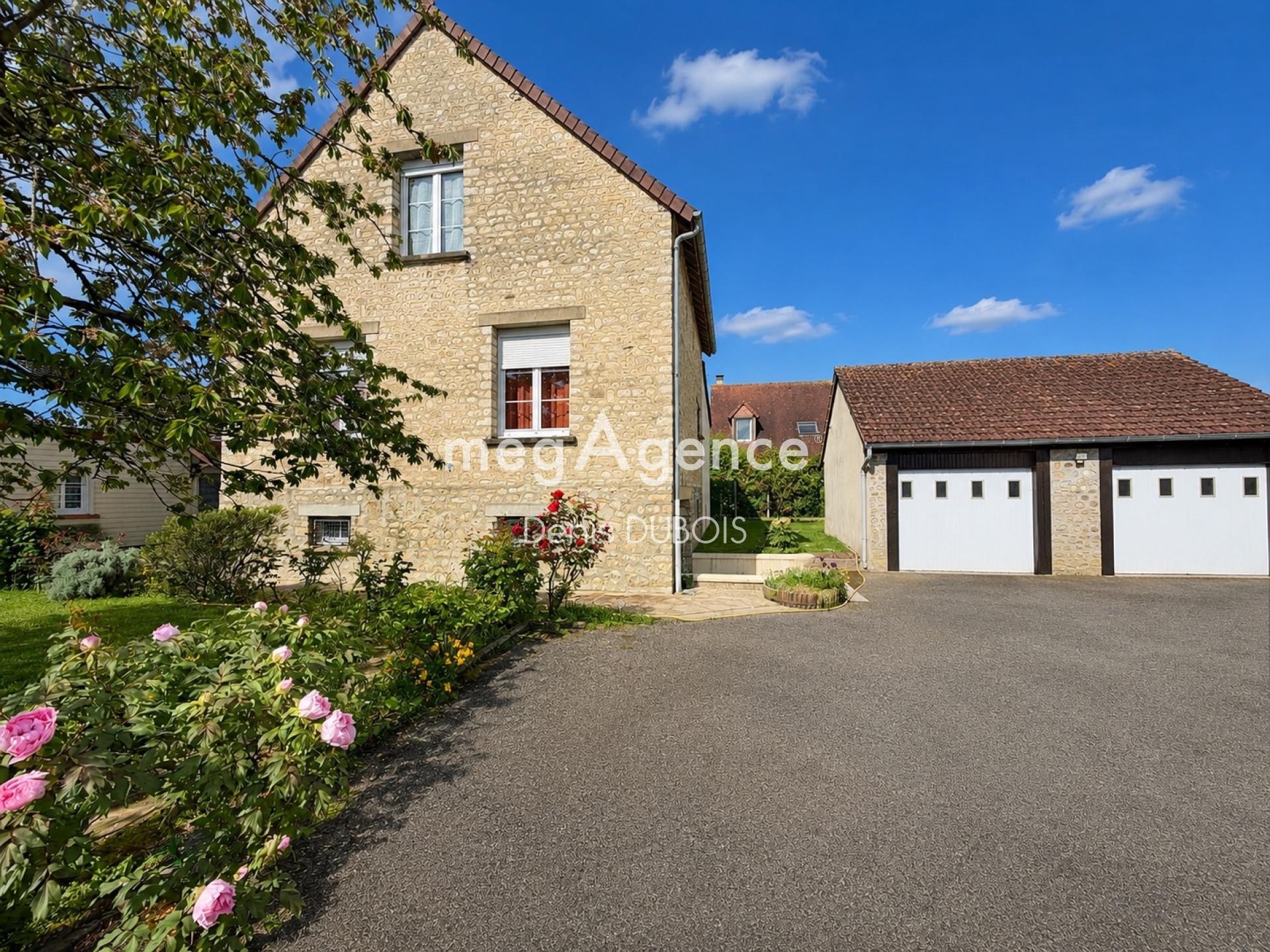 Maison 5 pièces 137 m² · à Saint-Germain-du-Corbéis · 137 m² · 282 000 €